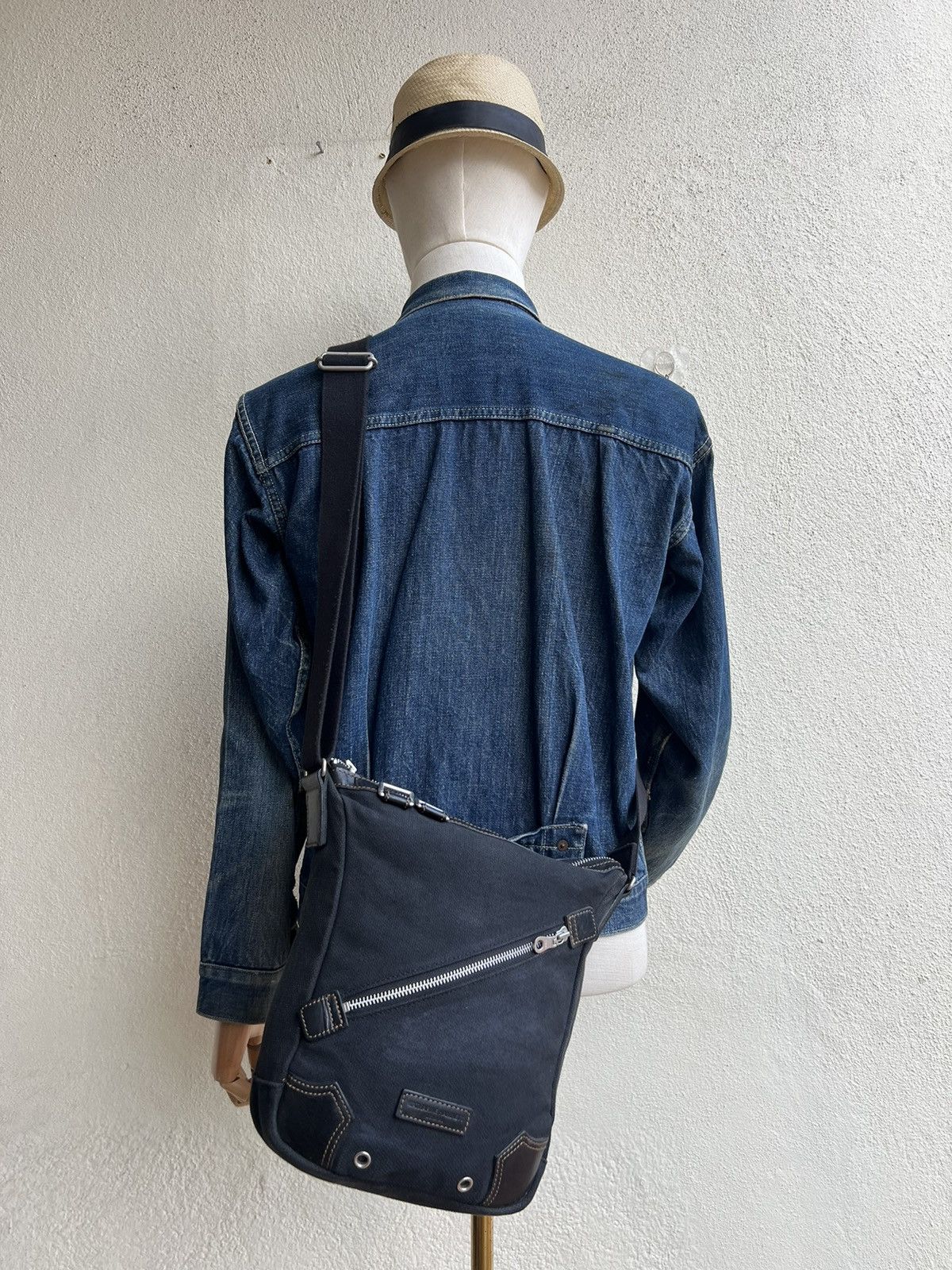 Katharine Hamnett London Vintage Katharine Hamnett London Hybrid Cotton Leather Bag Size ONE SIZE - 23 Thumbnail