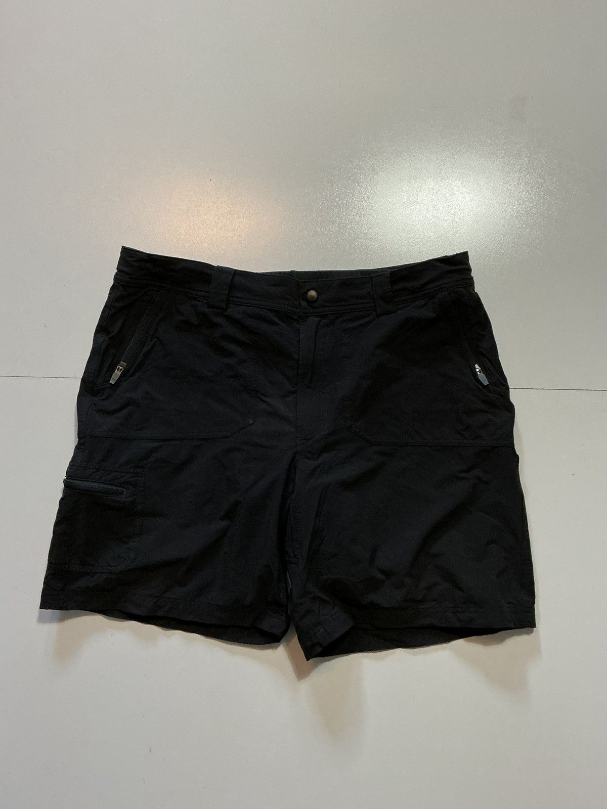 L.L. Bean L.L. Bean SunSmart Black Mountain Bike Cycling Liner Shorts Size US 38 / EU 54 - 1 Thumbnail