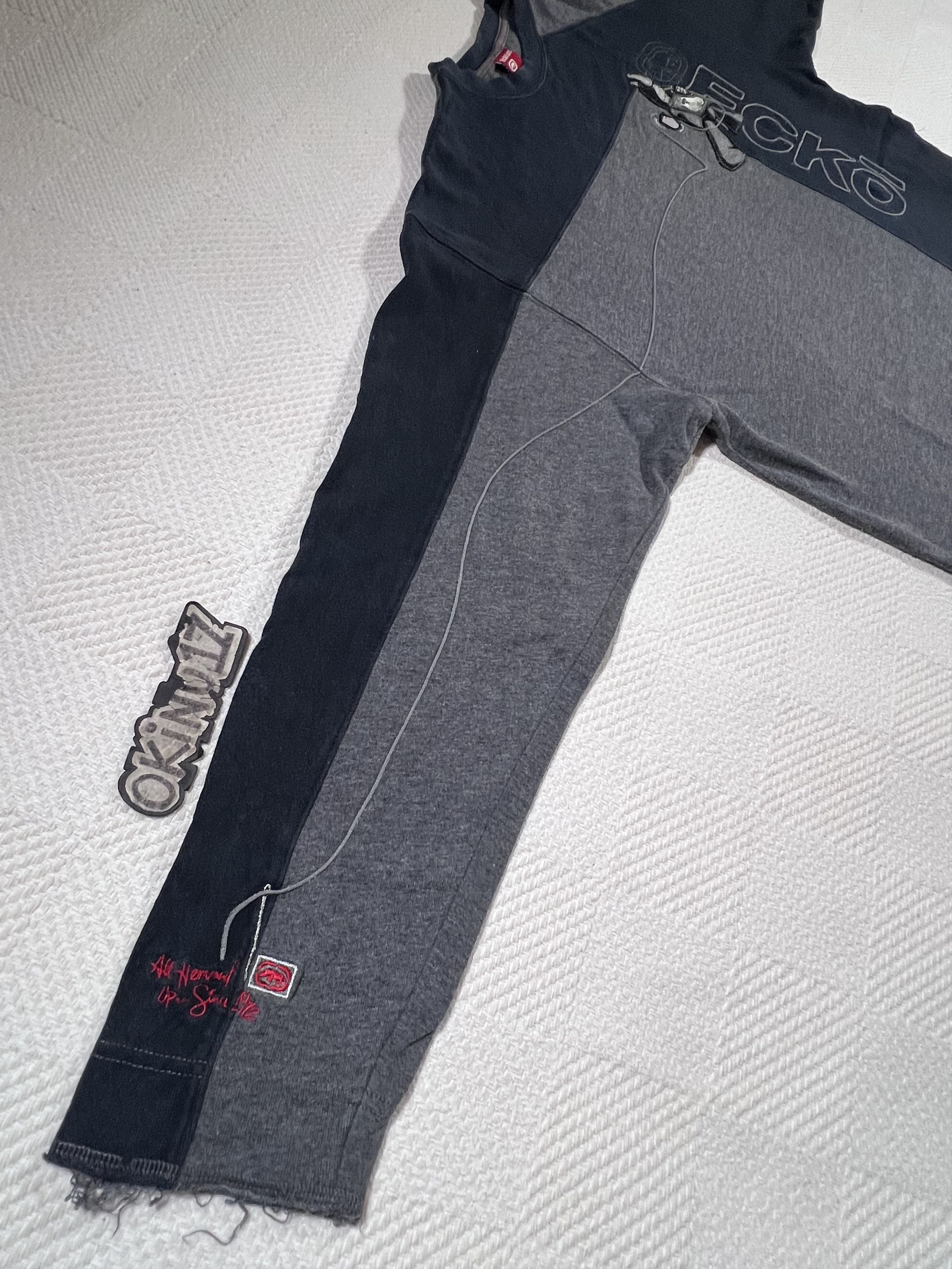 Ecko Unltd. Vtg. Ecko Unltd. ‘All Hemmed Up Since 1972’ Robot Crewneck L Size US L / EU 52-54 / 3 - 9 Thumbnail