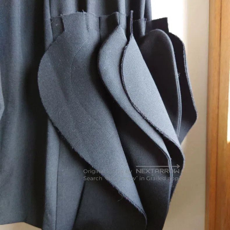 Comme des Garcons Comme Des Garcons size S Black vintage lace design half sk Size 23" - 3 Thumbnail