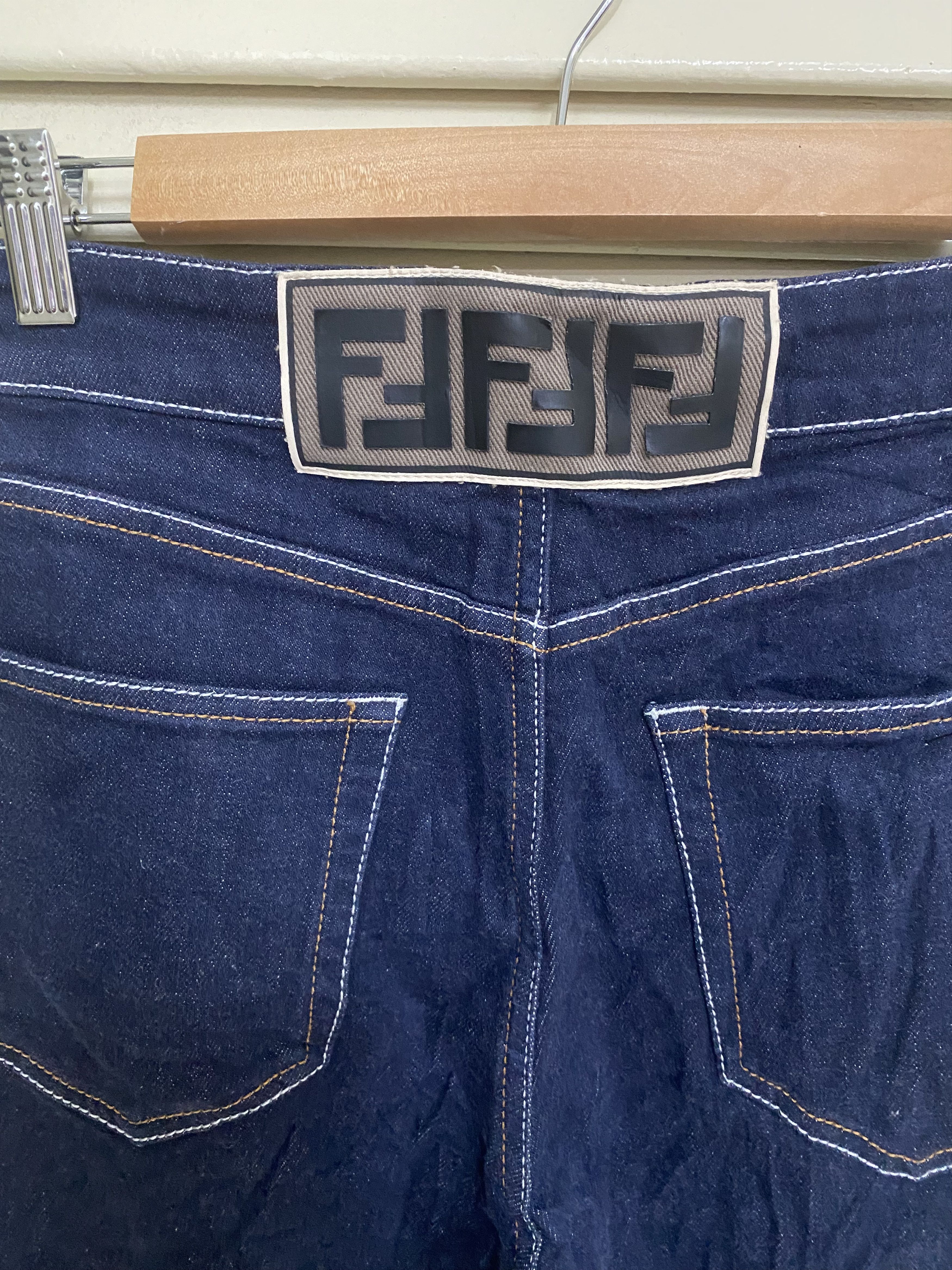Fendi Baggy Fendi Wide Leg Jeans Size 26" / US 2 / IT 38 - 5 Thumbnail