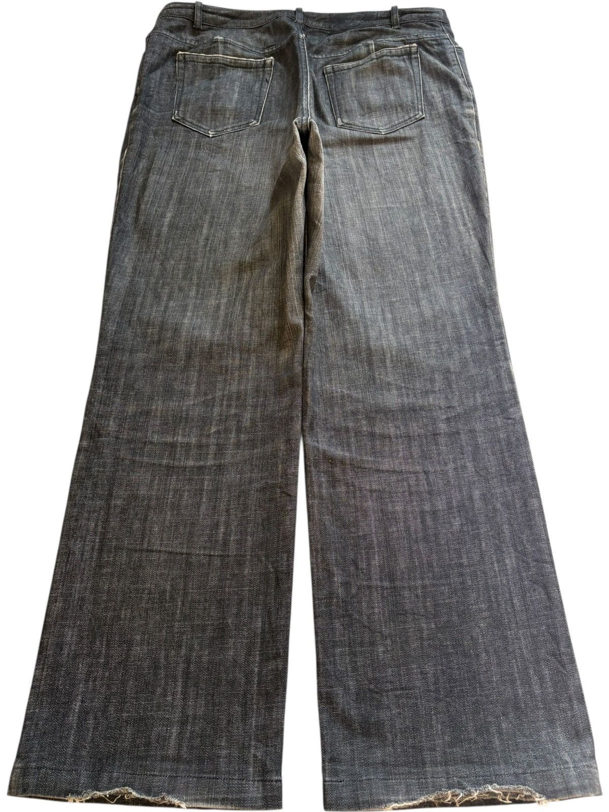 Burberry Vintage Burberry Distressed Loose Baggy Jeans Size US 34 / EU 50 - 2 Thumbnail