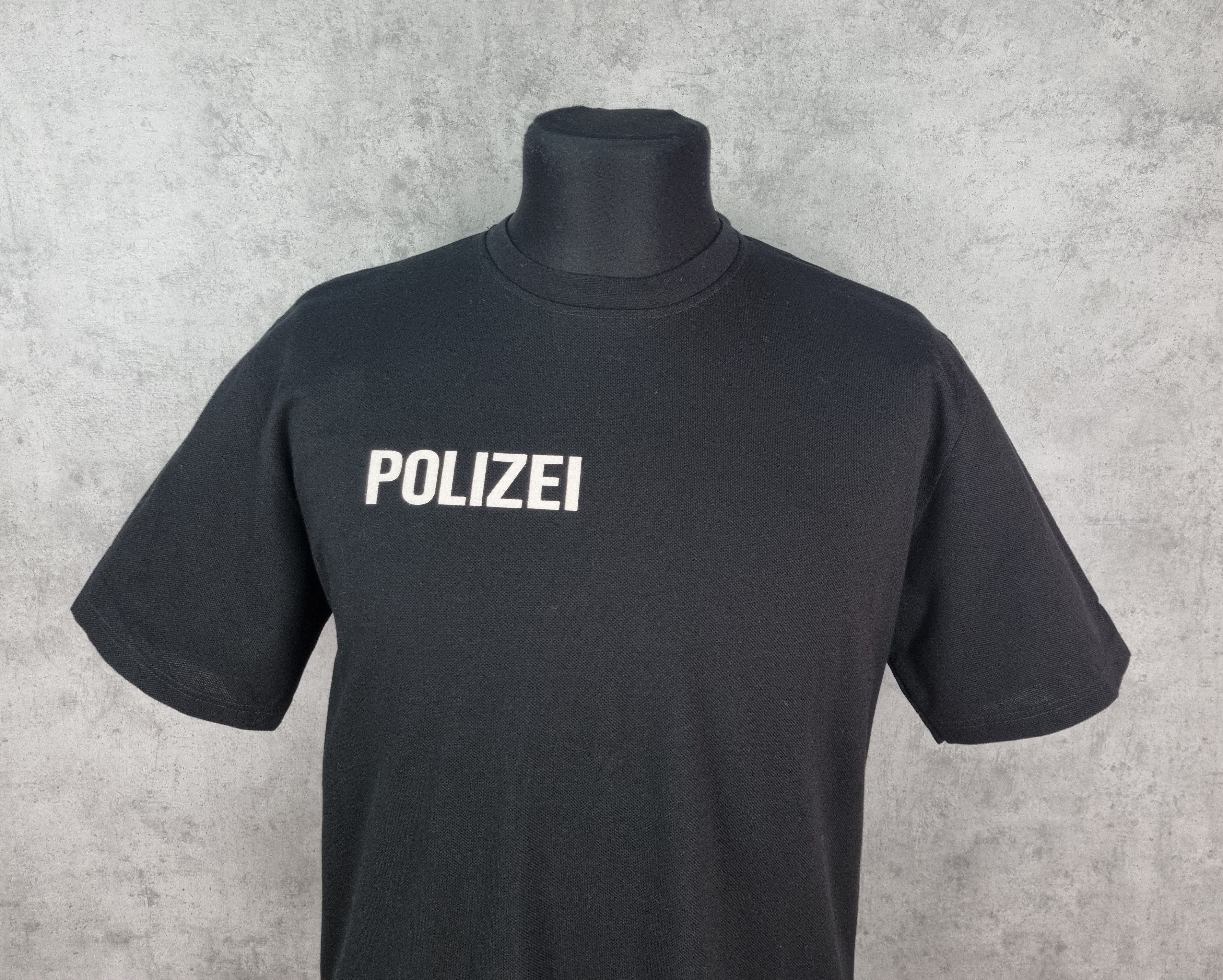 Vintage 90s Polizei Print Tee Shirt Vetements Style seen on Kanye Size US L / EU 52-54 / 3 - 6 Thumbnail