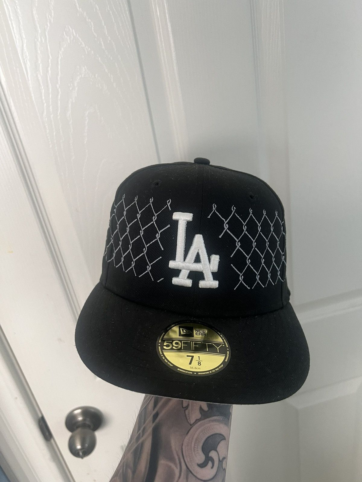 New Era Legit One LA Black Fitted 7 1/8 Hat Size ONE SIZE - 1 Thumbnail