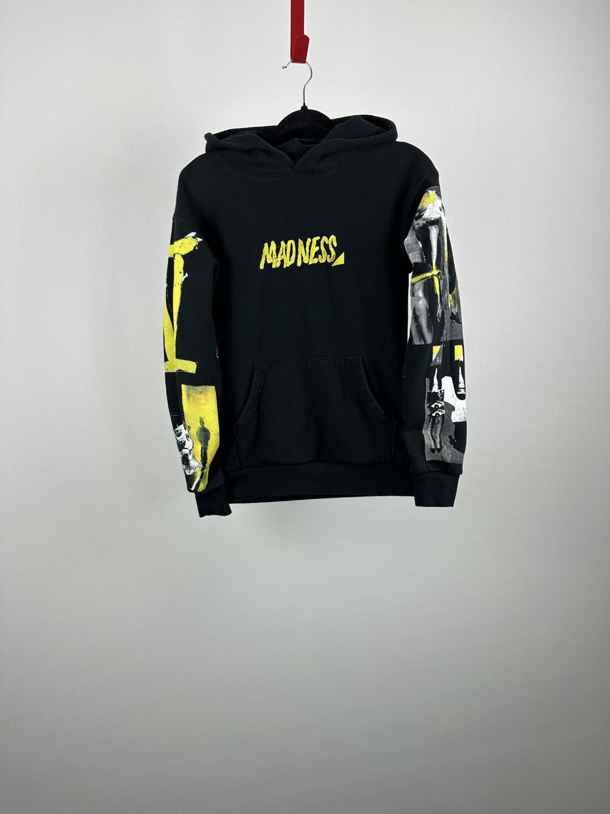 XO NWT2020 THE WEEKND MADNESS XO Collage Logo Pullover Black Size US S / EU 44-46 / 1 - 16 Thumbnail