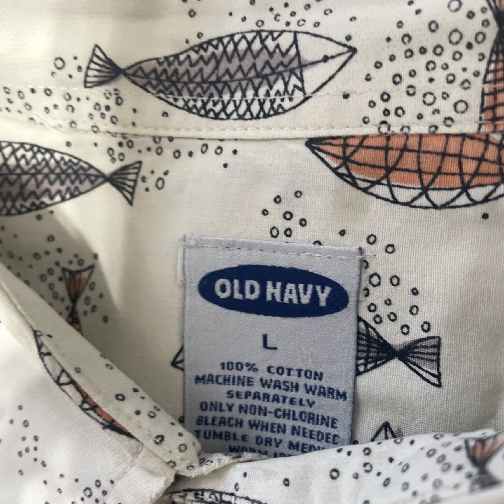 Old Navy VINTAGE Old Navy Camp Button Shirt Men L Geometric Fish Cream Orange Print Point Collar Size US L / EU 52-54 / 3 - 6 Thumbnail