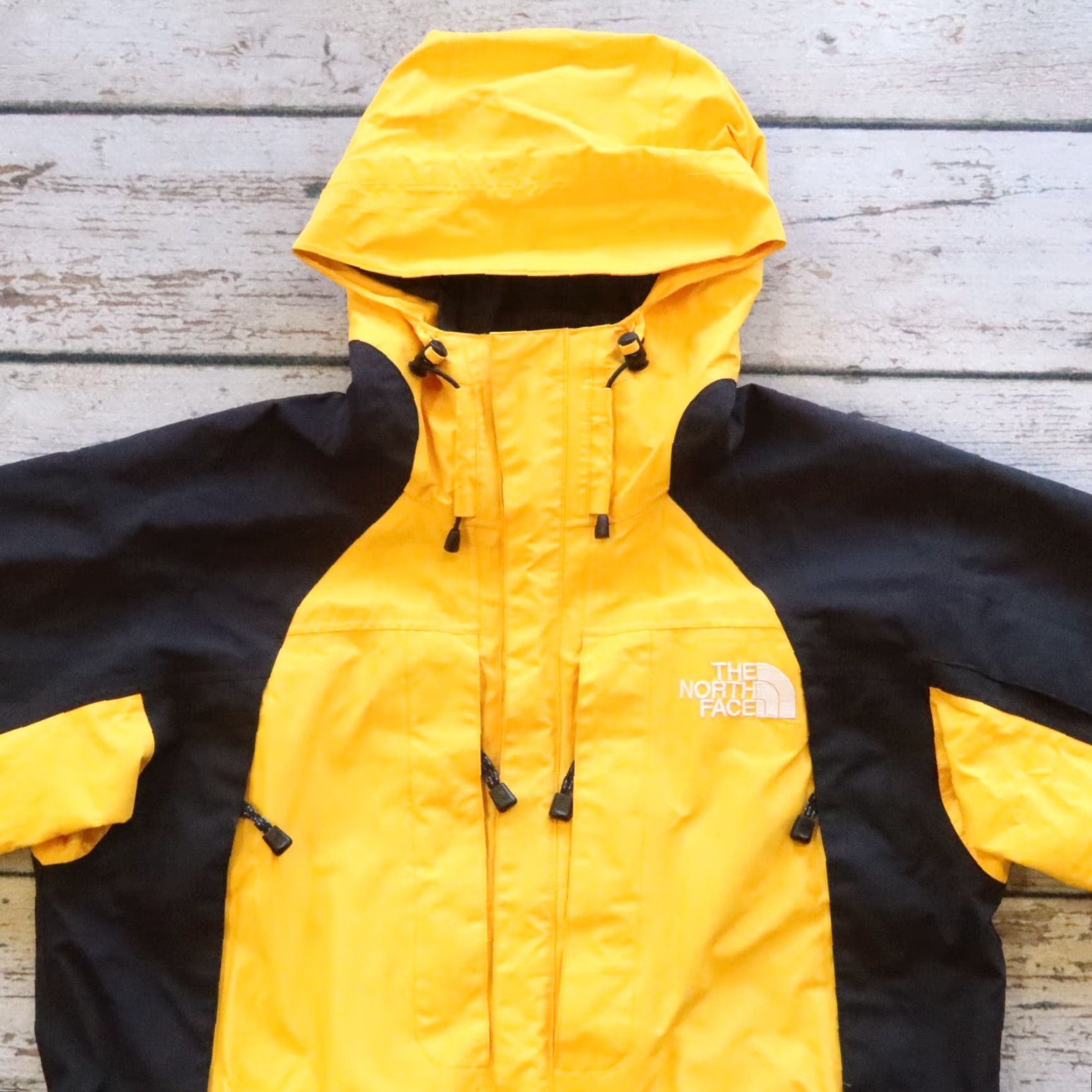 The North Face Vintage The North Face Summit Series Goretex XCR Mountain Parka Jacket L Yellow Mens Size US L / EU 52-54 / 3 - 3 Thumbnail