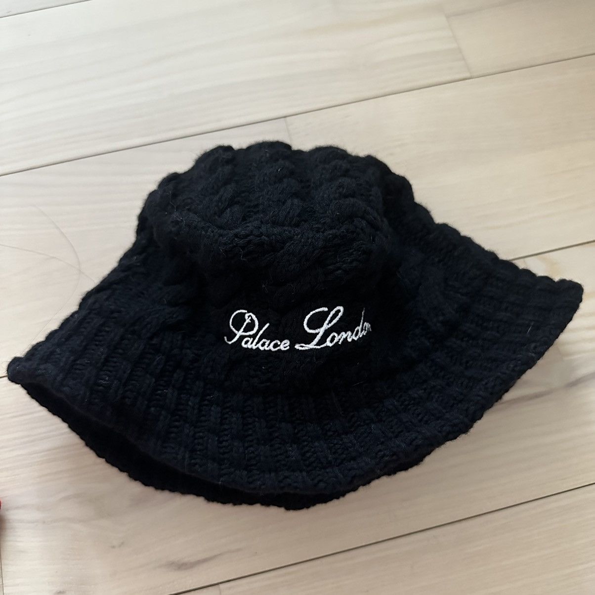 Palace Palace cable knit bucket hat S/M black Size ONE SIZE - 2 Thumbnail