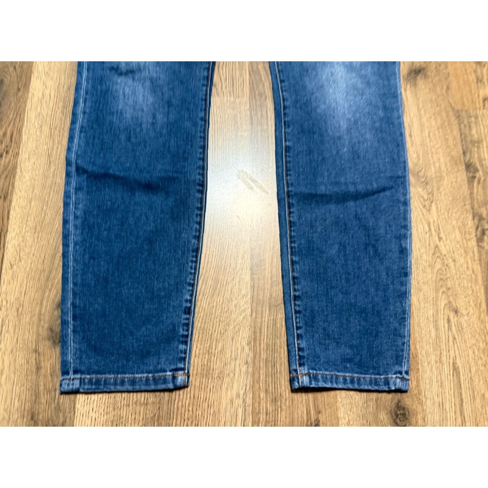 Vintage Cabi Jeans Women's Size 10 Blue Denim Curvy Skinny Jeans High Rise Distressed Slim Fitted Leg Denim Jeans Womens Mens? Size 32" / US 10 / IT 46 - 3 Thumbnail