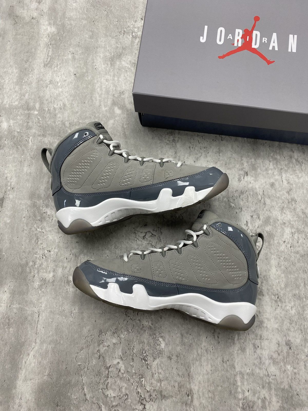 Jordan Brand Size 7Y - Jordan 9 Retro “Cool Grey” 2025 Size US 7 / EU 40 - 2 Thumbnail