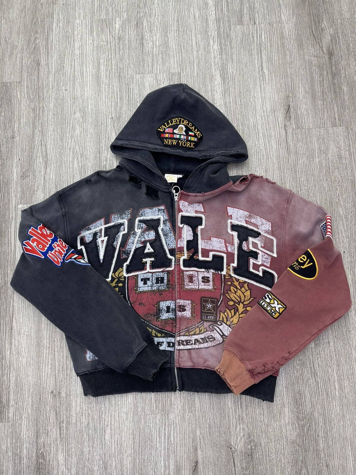 Vale Vale two face zip up hoodie (black/red) Size US S / EU 44-46 / 1 - 1 Thumbnail