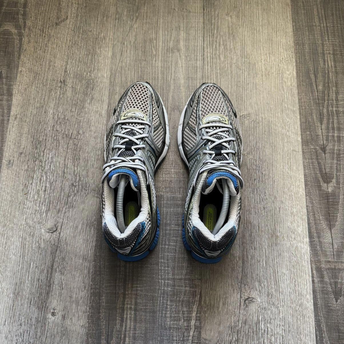 Saucony SAUCONY • ProGrid Triumph 7 (11M) Size US 11 / EU 44 - 8 Thumbnail
