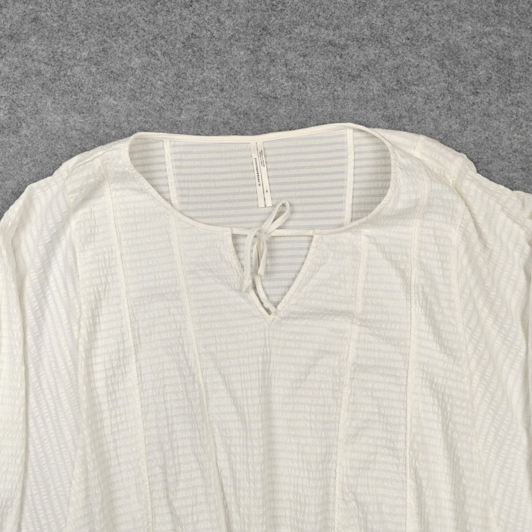 Anthropologie Anthropologie Blouse Womens XL White Textured Stripe Dolman Sleeve Smocked Hem Size XL / US 12-14 / IT 48-50 - 4 Thumbnail