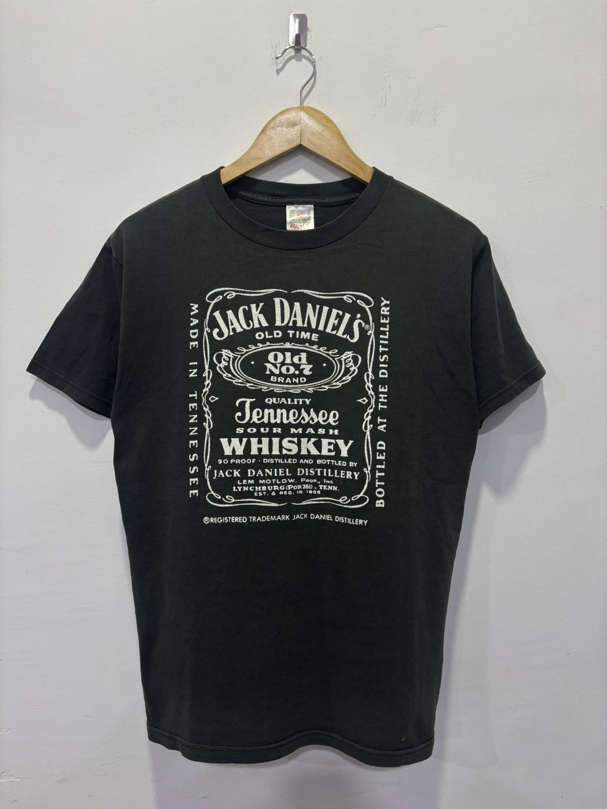 Vintage Vintage 90’s Jack Daniels Tshirt Size US M / EU 48-50 / 2 - 1 Thumbnail