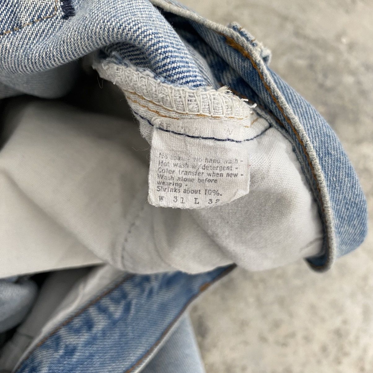 Levi's Vintage Levis 501 Stonewashed Blue Redline Distressed Jeans Size US 29 - 17 Thumbnail