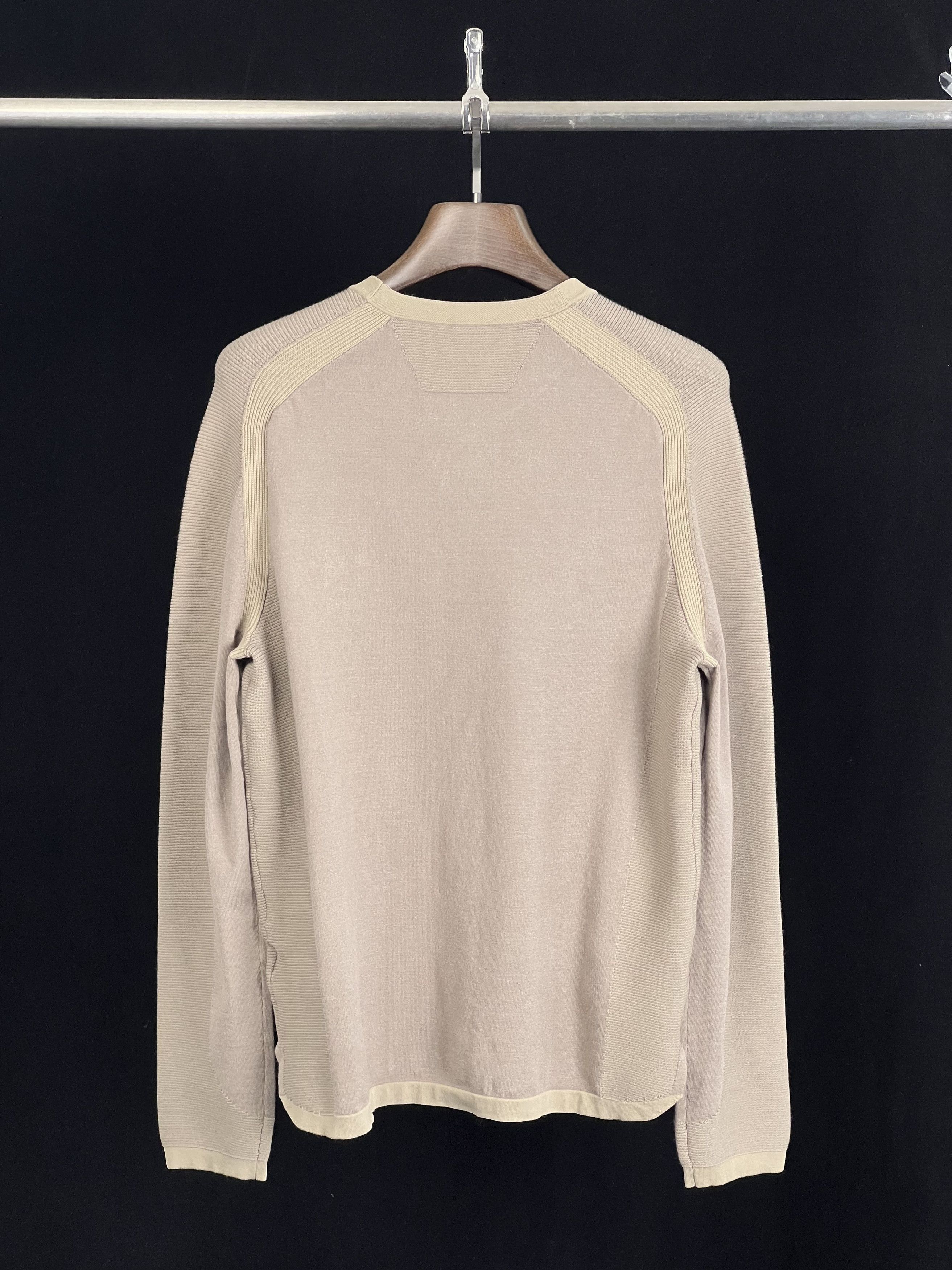 Hugo Boss Brand New BOSS Sweater PERFORM-X Size US M / EU 48-50 / 2 - 5 Thumbnail