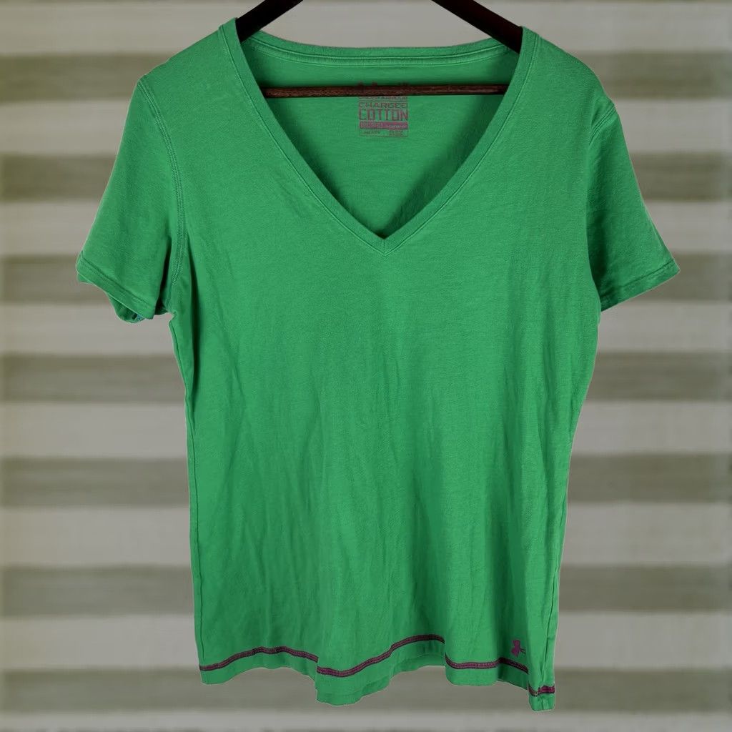 Under Armour Under Armour Shirt Womens Top Large Green Semi Fitted Heat Gear Charged Cotton Shirt Size L / US 10 / IT 46 - 1 Thumbnail