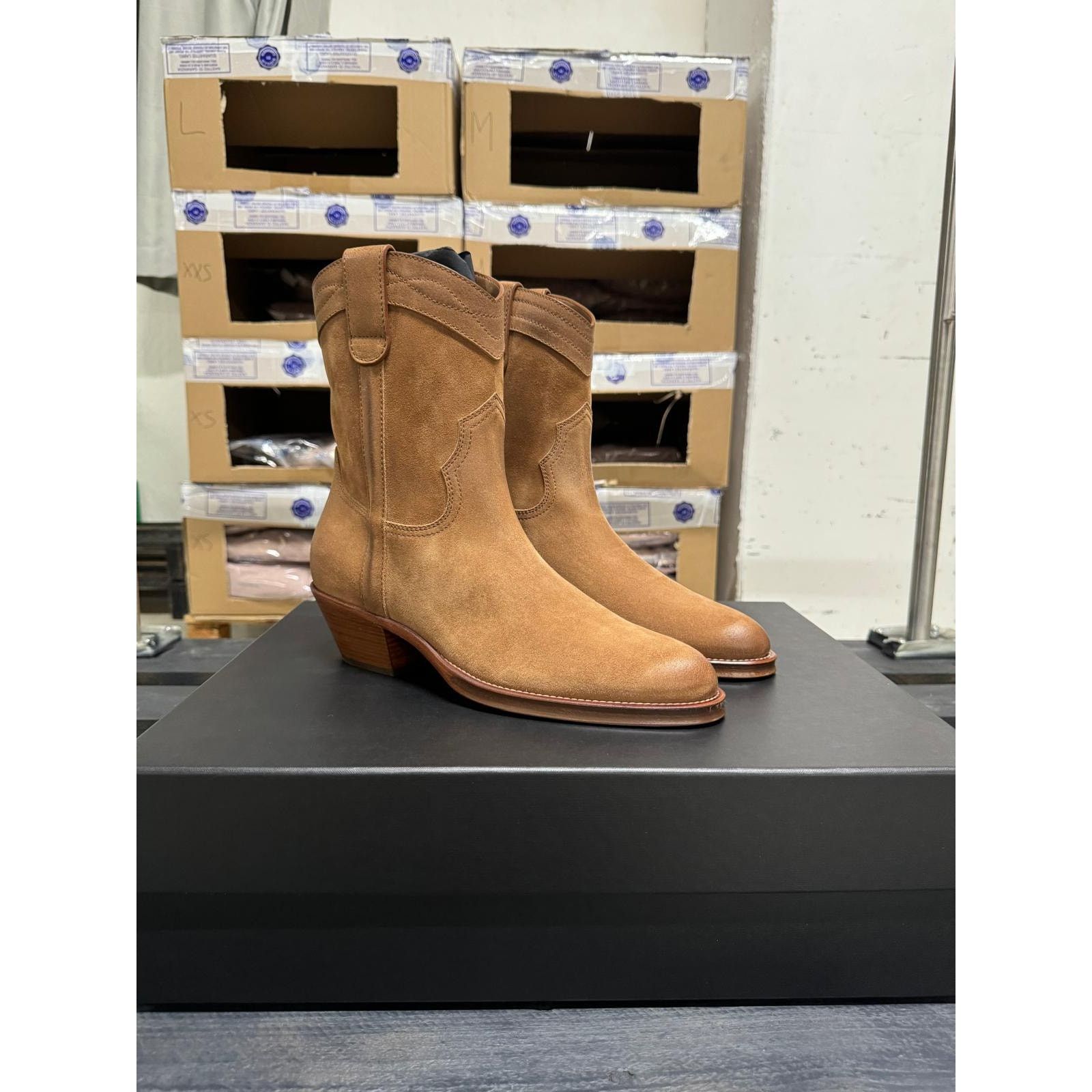 Saint Laurent Paris o1alsimx924 Q:3 / 669290 Suede Bootie in Brown 40 Size US 7 / EU 40 - 10 Thumbnail