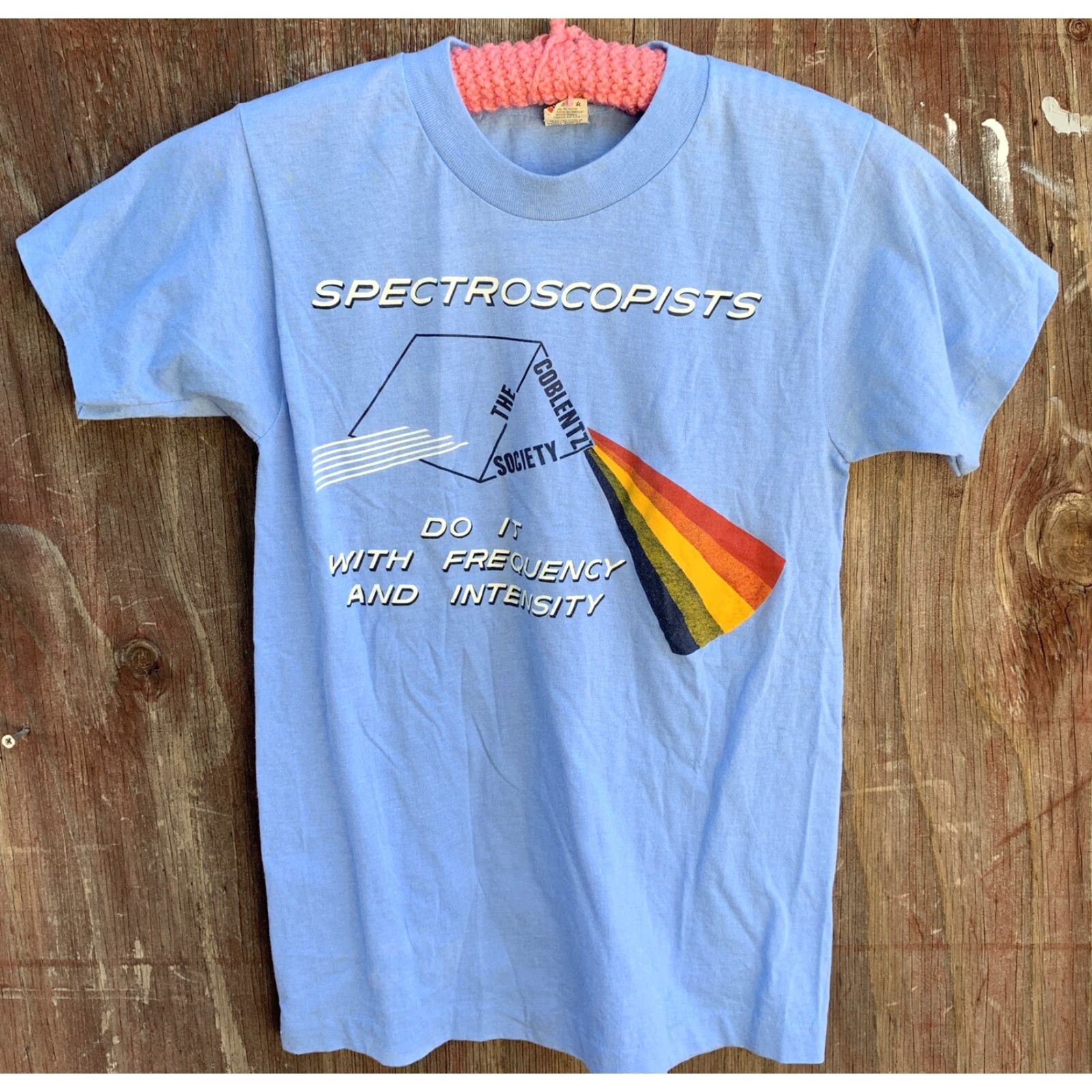 Vintage VINTAGE Spectroscopists Do It With Frequency Coblentz Society T-Shirt Rainbow S Shirt Unisex Small Blue 1980s Graphic Tee Mens Womens Boys Girls Size US S / EU 44-46 / 1 - 5 Thumbnail