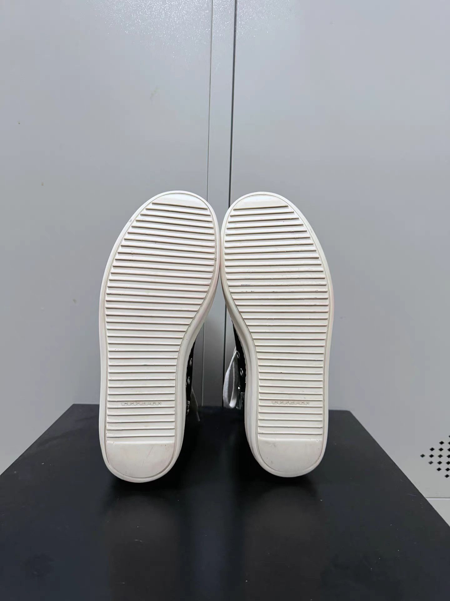 Rick Owens Rick Owens Drkshdw letter logo Converse high-top sneakers Size US 8 / EU 41 - 3 Thumbnail