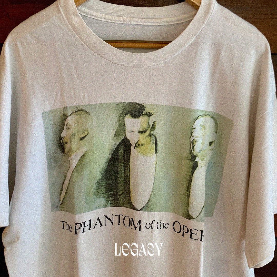 Hanes Vintage Tshirt - The Phantom of the Opera by Hanes Size US L / EU 52-54 / 3 - 2 Thumbnail