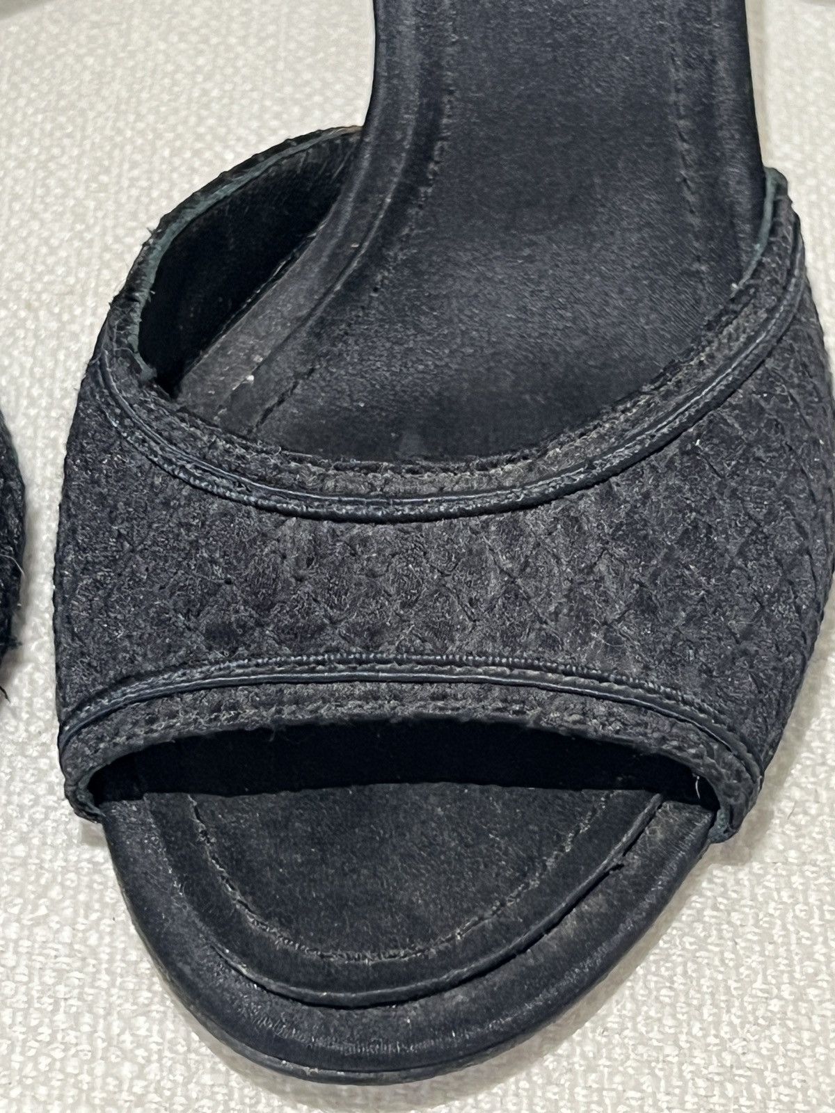 Chanel Chanel Vintage Black Satin Quilted CC Logo Heels Size US 4.5 / IT 34.5 - 5 Thumbnail