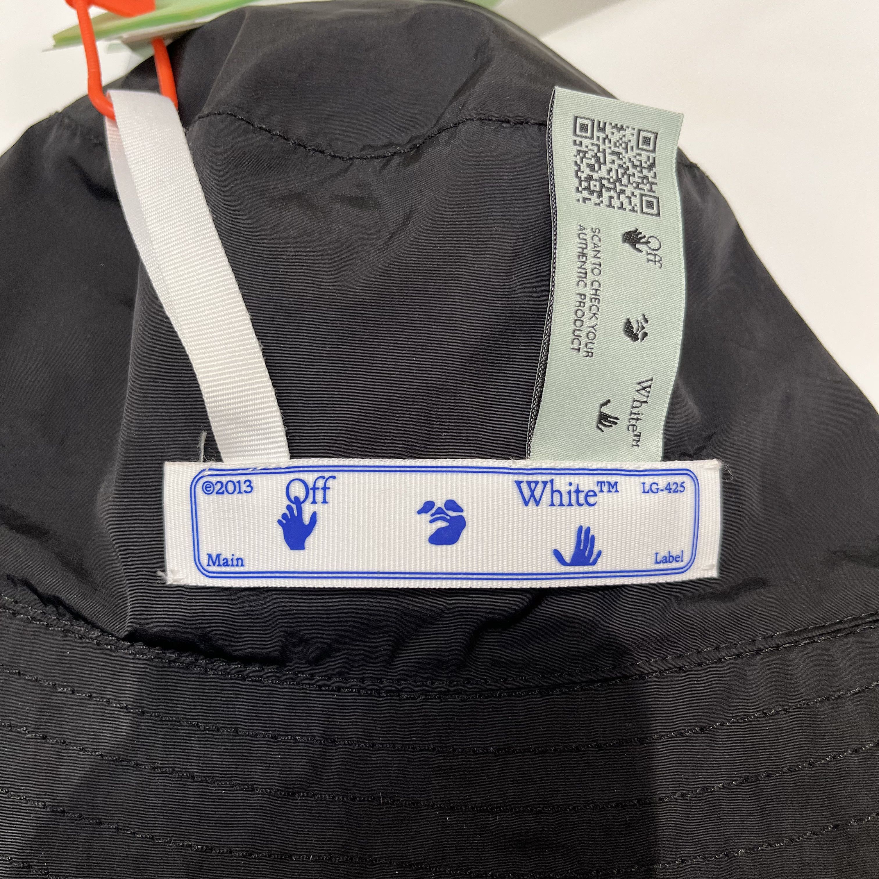 Off-White Off-White x Browns 50 Camouflage Print Bucket Hat Size ONE SIZE - 10 Thumbnail