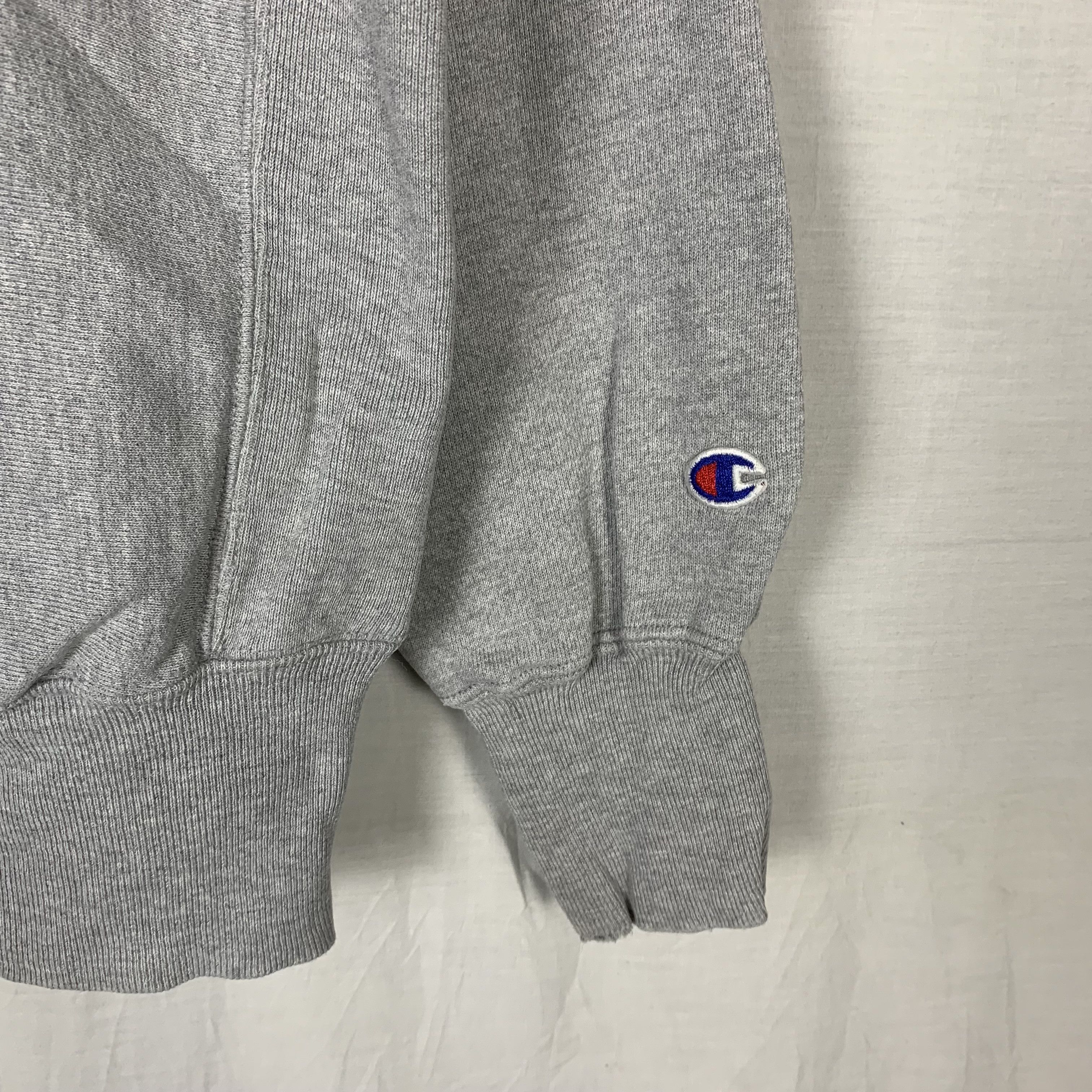 Champion Vintage Champion Reverse Weave Distressed Sweatshirt Crewnec Size US M / EU 48-50 / 2 - 3 Thumbnail