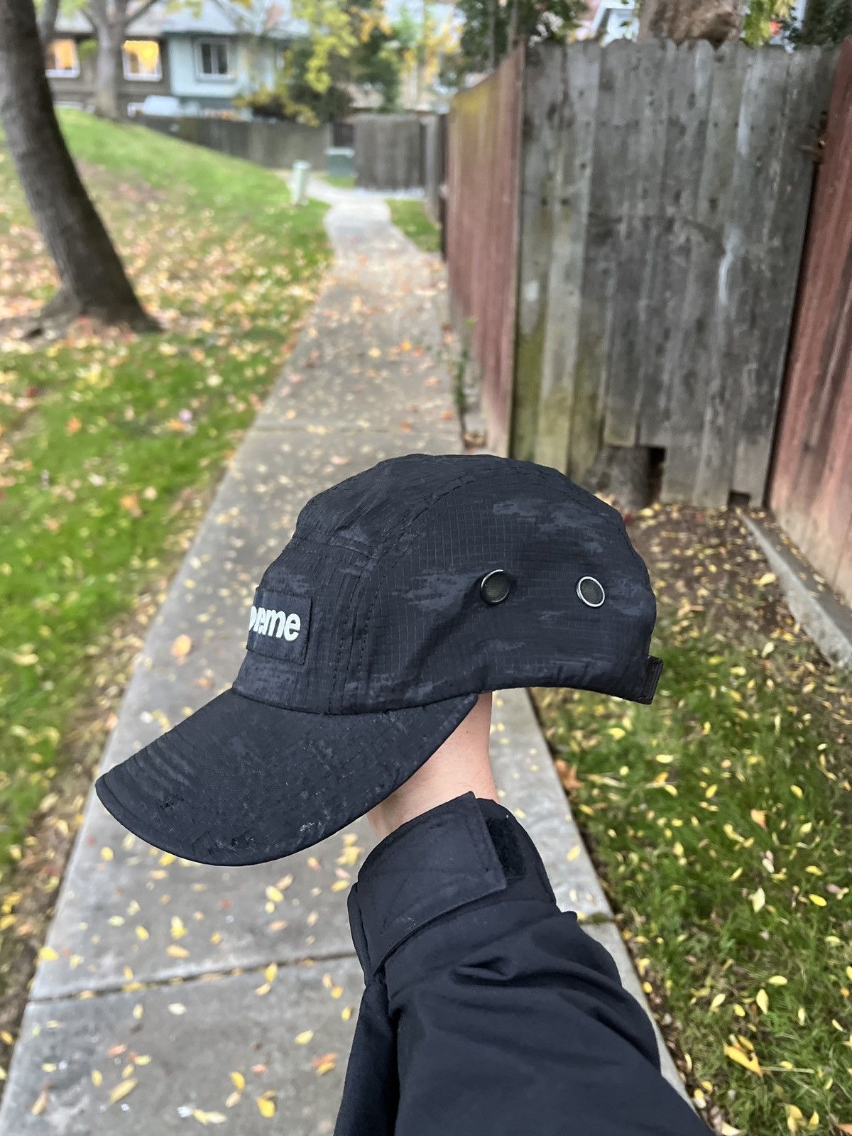 Supreme Supreme Box Logo Reflective 5-Pannel Hat Size ONE SIZE - 1 Thumbnail