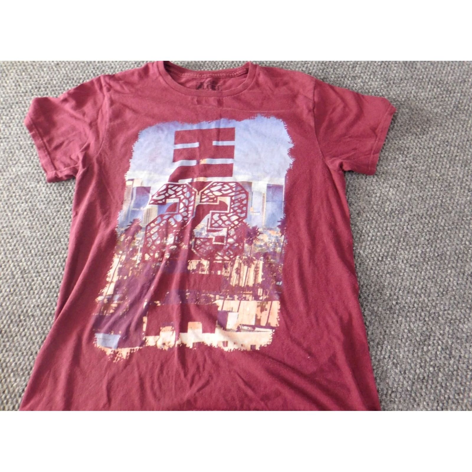 Vintage Spoiler Alert Shirt Mens M Burgundy Graphic City Skyline Shirt Size US M / EU 48-50 / 2 - 3 Thumbnail