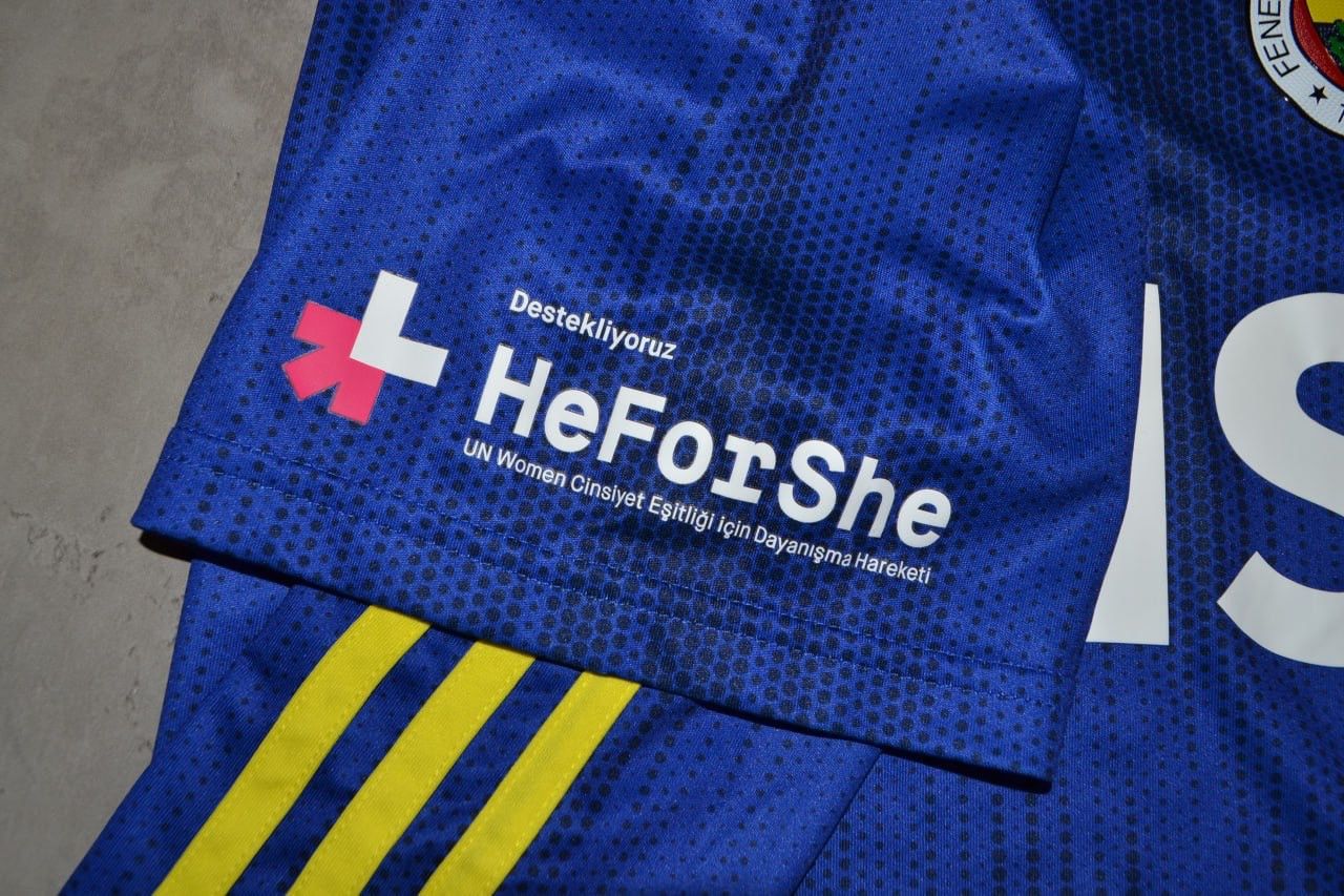 Adidas FENERBAHCE AWAY FOOTBALL SHIRT JERSEY ADIDAS SIZE XL Size US XL / EU 56 / 4 - 7 Thumbnail