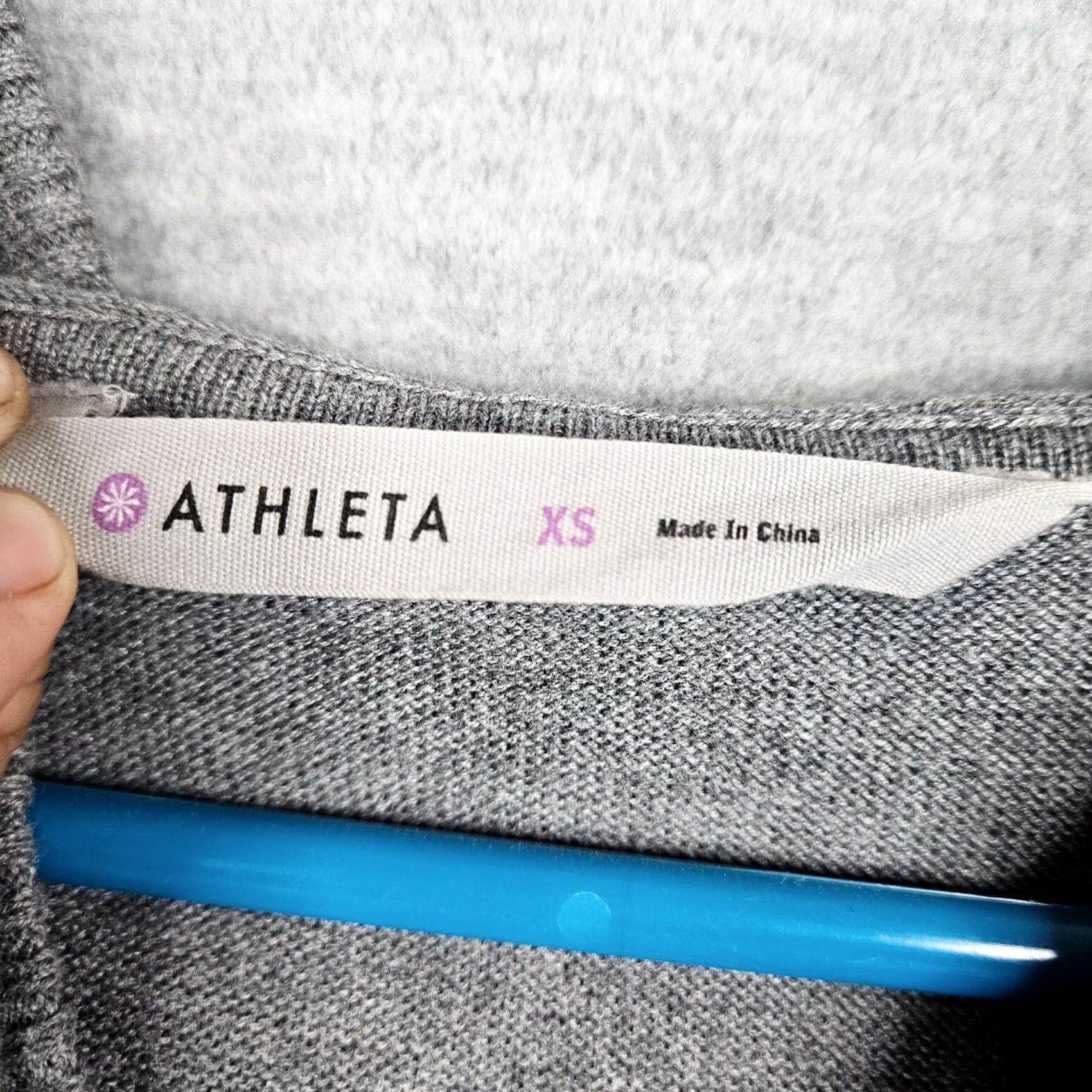 Athleta Athleta Women’s Gray Long Sleeve Crew Neck Sweater Hoodie XS Shirt Regular Color Gray Womens Size XS / US 0-2 / IT 36-38 - 4 Thumbnail