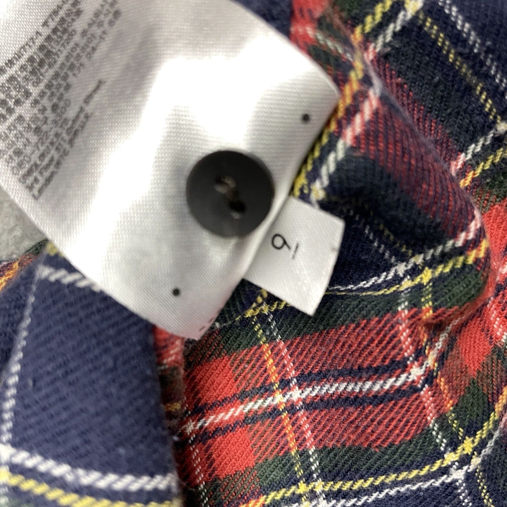 Uniqlo Uniqlo Button-Up Shirt Adult M Red Plaid Long Sleeve Collared Cotton* City Modern Logo Easy Care Button-Up Mens Regular Size US M / EU 48-50 / 2 - 5 Thumbnail