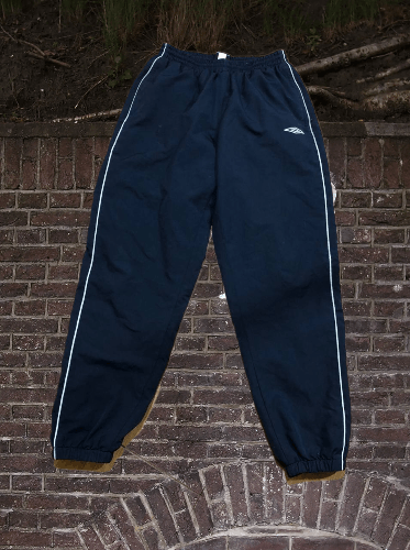 Umbro Vintage navy Umbro NYLON track pants Size US 34 / EU 50 - 1 Thumbnail