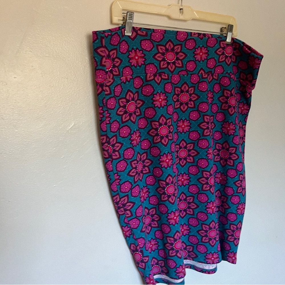 Designer LulaRoe Cassie Style Pencil Elastic Stretch Plus Size 2XL Size 24" / US 00 / IT 34 - 3 Thumbnail
