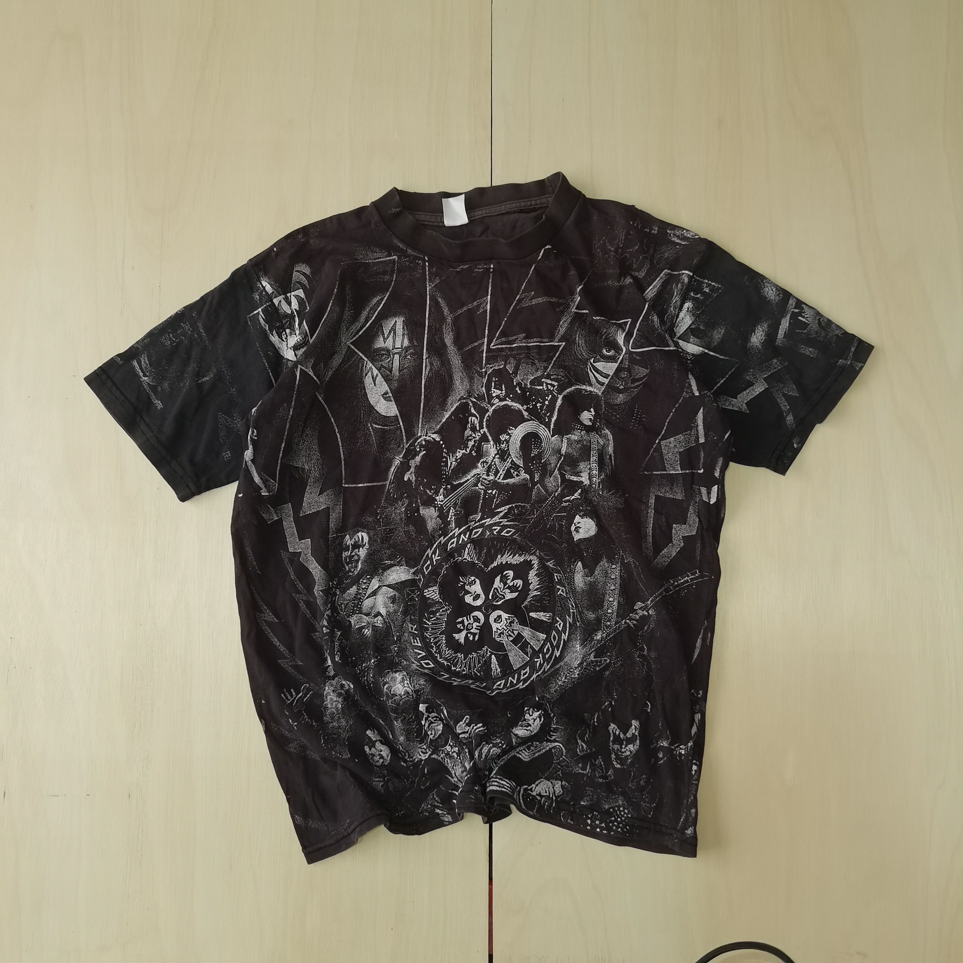 KISS Vintage kiss mexican boot t-shirt Size US L / EU 52-54 / 3 - 1 Thumbnail