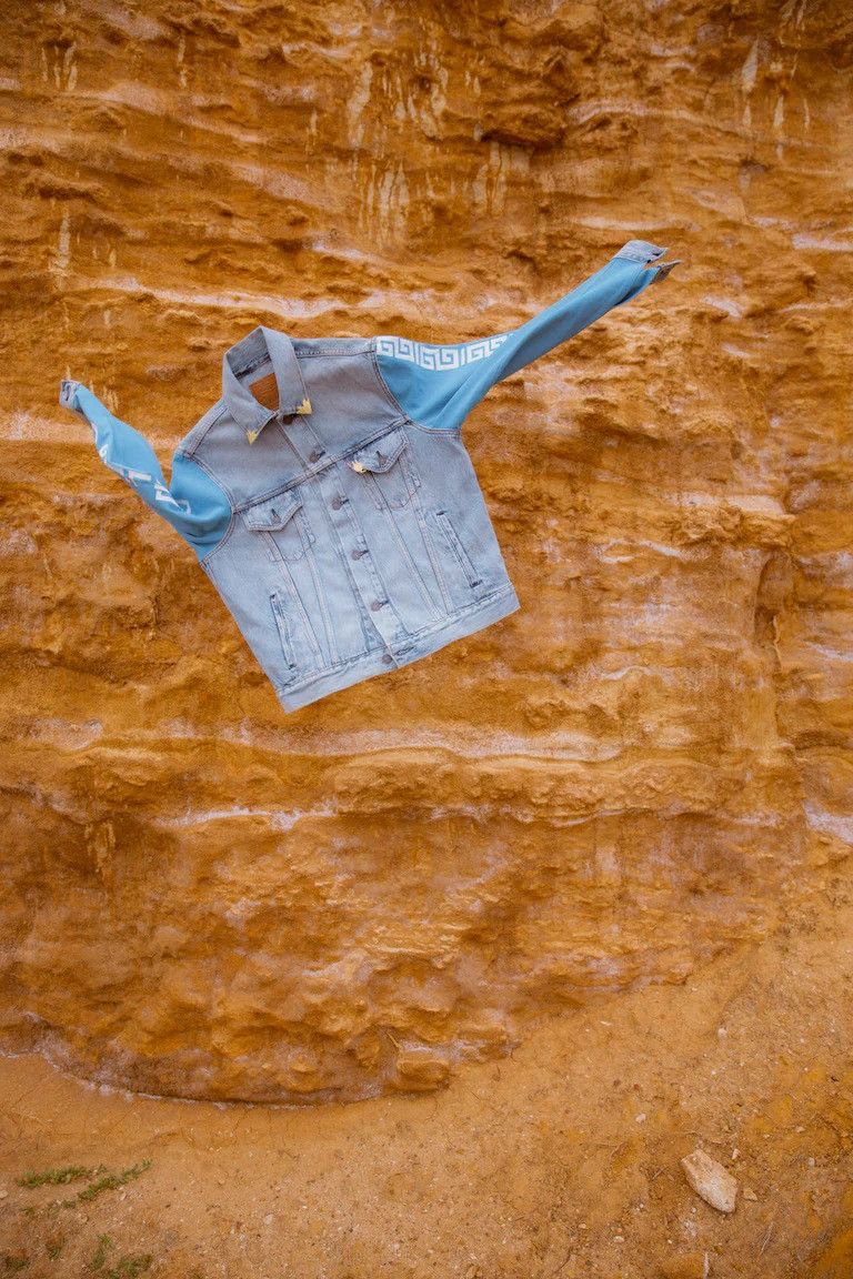 Levi's Levi's x Lucy Folk Denim Trucker Jacket Size US M / EU 48-50 / 2 - 15 Thumbnail