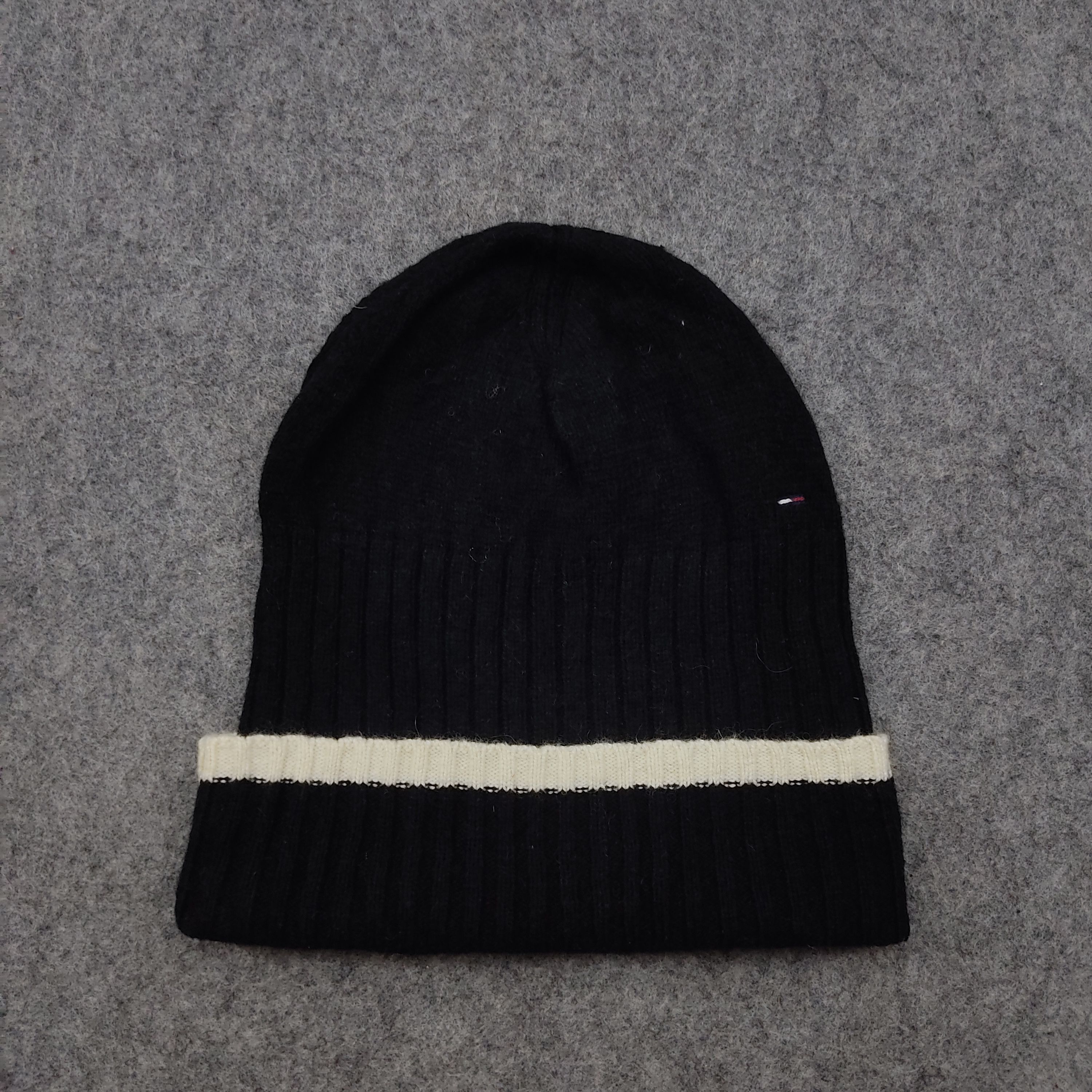 Tommy Hilfiger × Vintage Tommy Hilfiger Denim Beanie / Snow Hat / Snow Cap Size ONE SIZE - 1 Thumbnail
