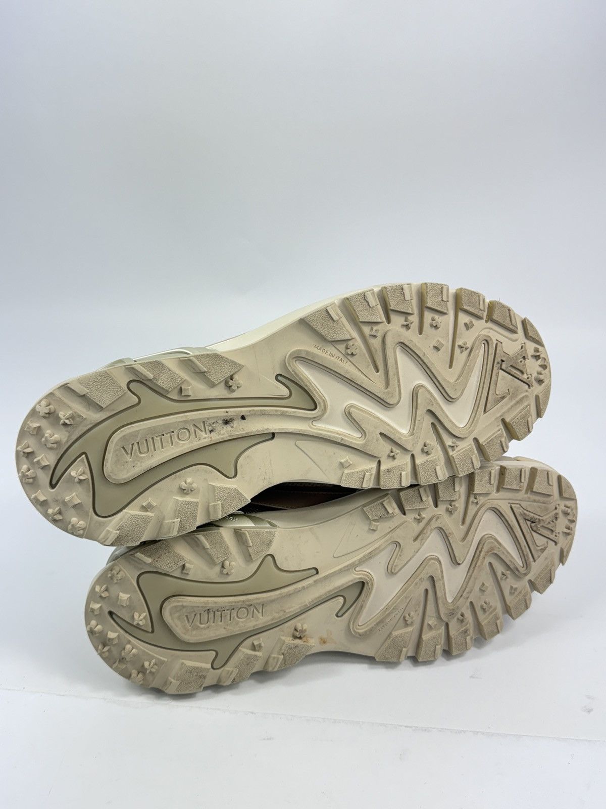 Louis Vuitton LV RUNNING TATIC SNEAKERS Size US 11 / EU 44 - 5 Thumbnail