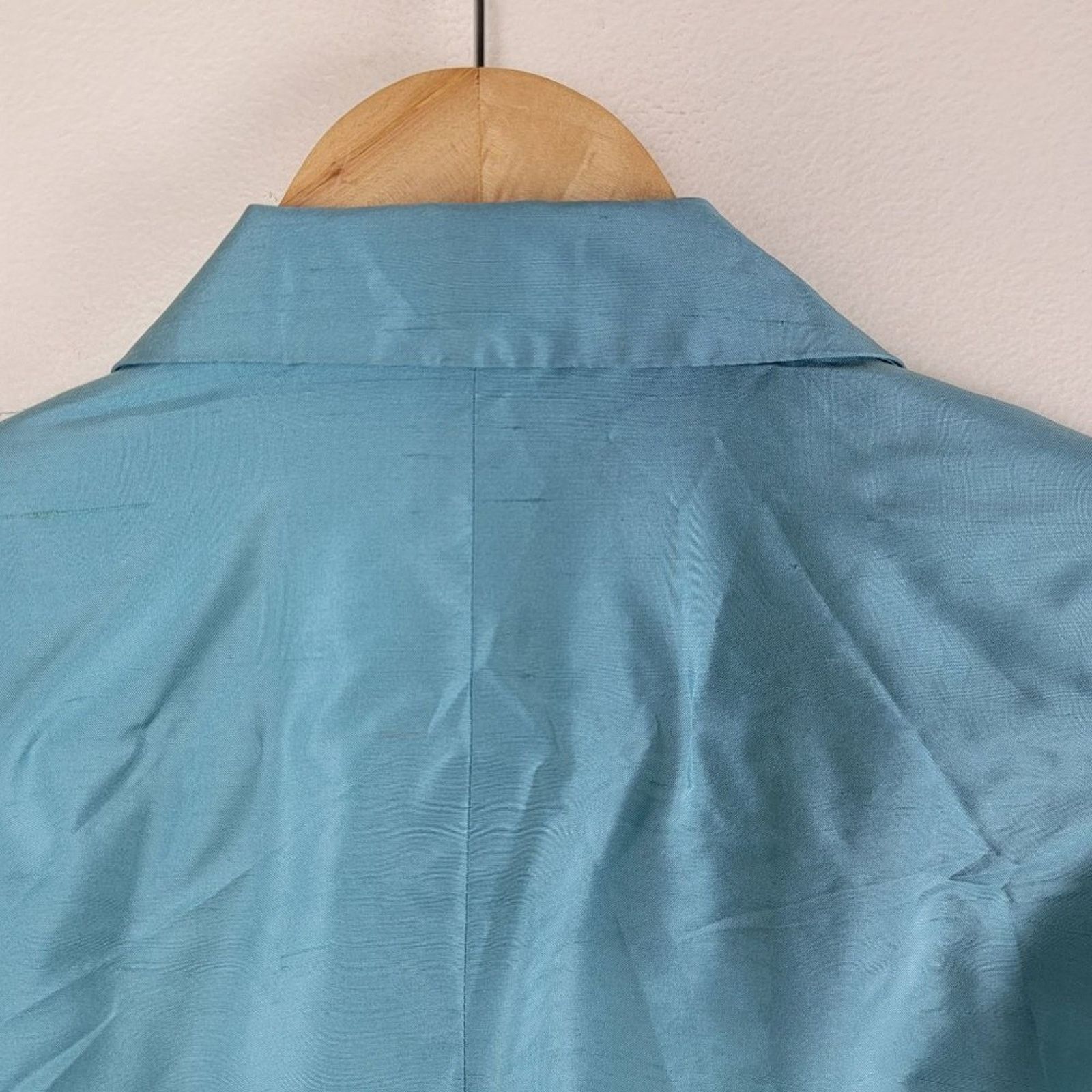 Ann Taylor Ann Taylor 100% Silk Blazer Three Button Formal Size S / US 4 / IT 40 - 7 Thumbnail