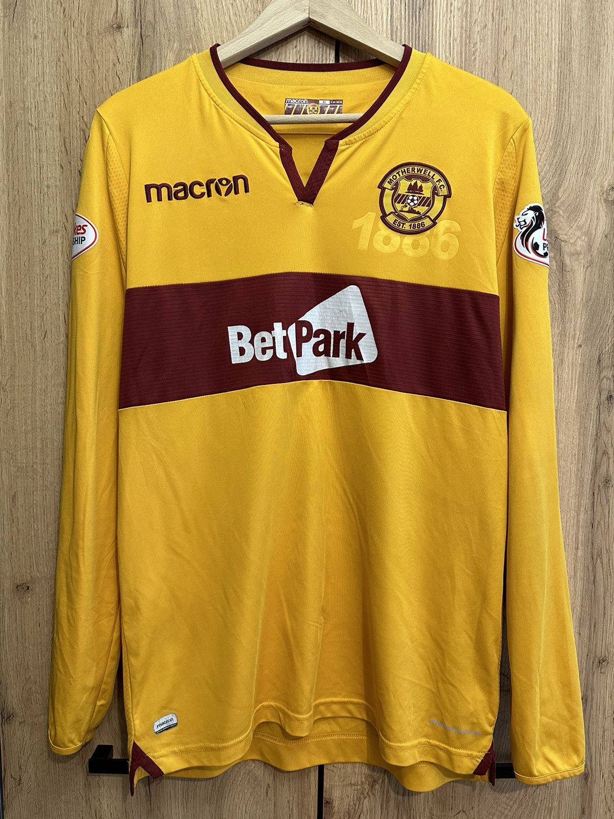 Vintage Motherwell F.C. Macron soccer jersey football kit shirt Size US XL / EU 56 / 4 - 1 Thumbnail
