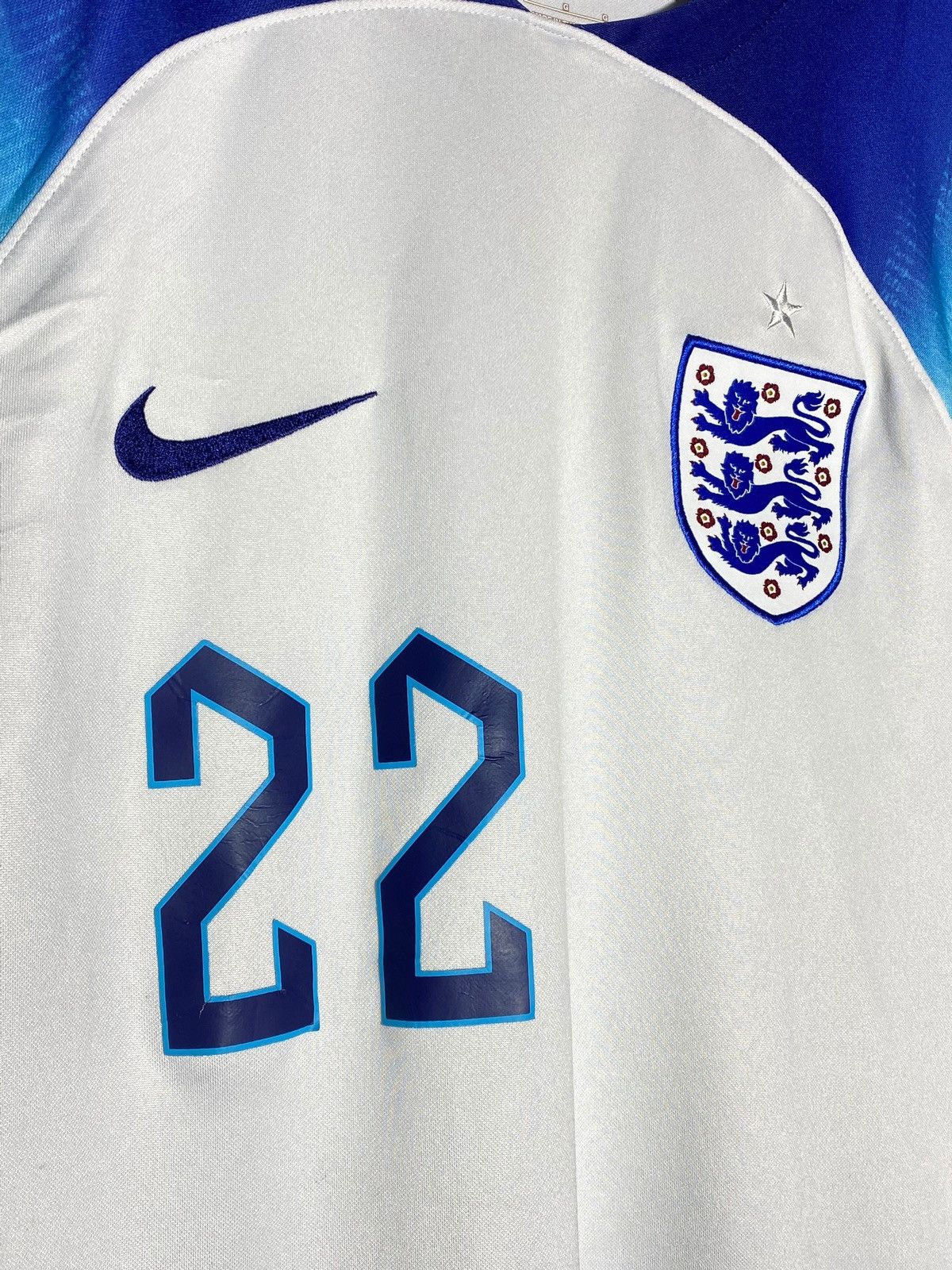 Nike #22 Bellingham England 2022 home football shirt Size US L / EU 52-54 / 3 - 3 Thumbnail