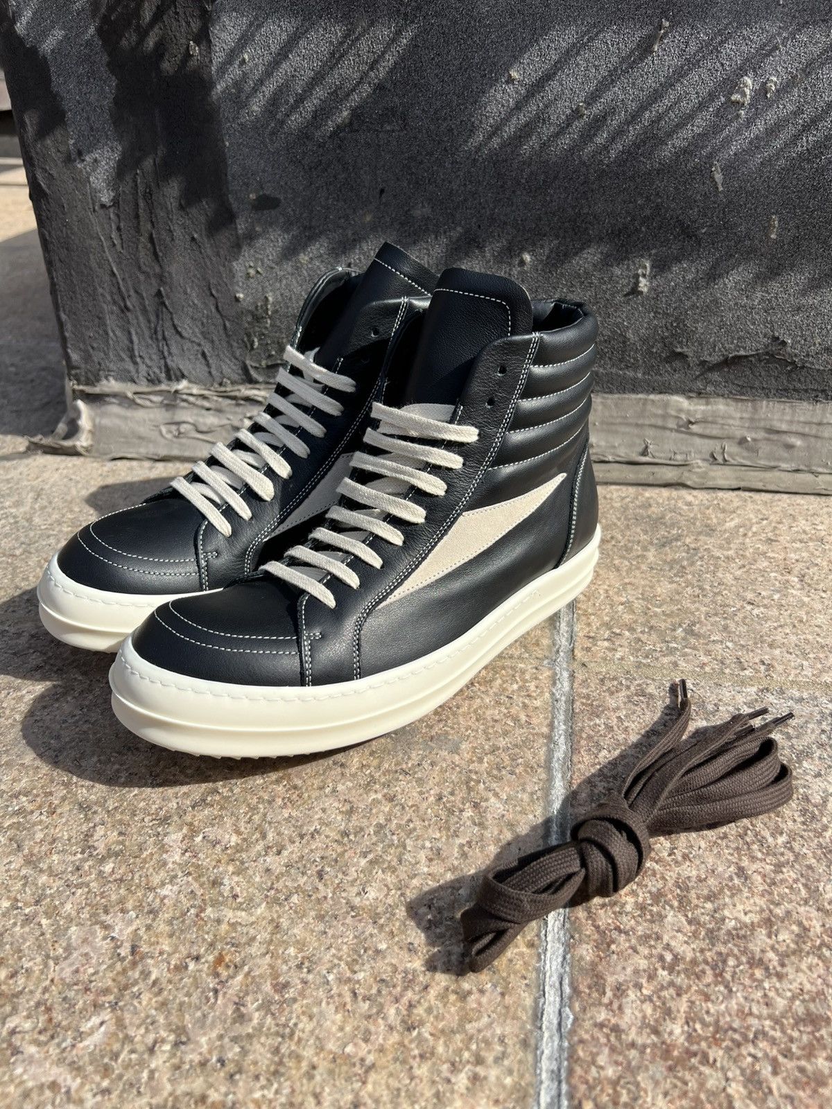 FW24 Porterville Vintage High Top Sneaker