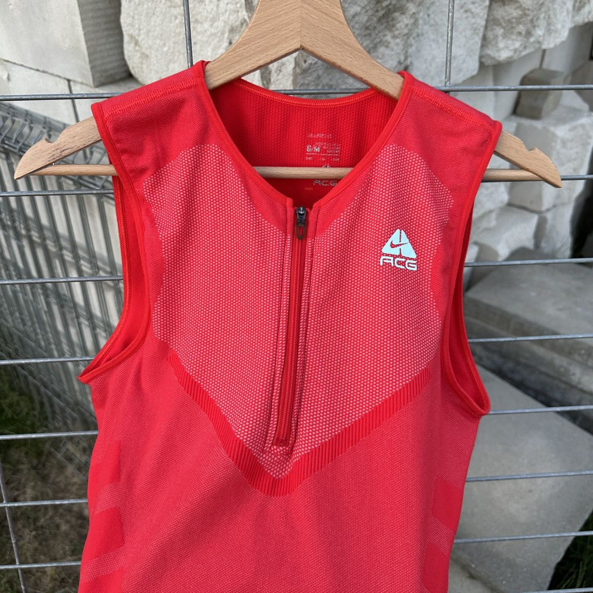Nike ACG Nike Acg Tank Top S/M Gorpcore 1 Layer T-Shirt Sport Size S / US 4 / IT 40 - 5 Thumbnail