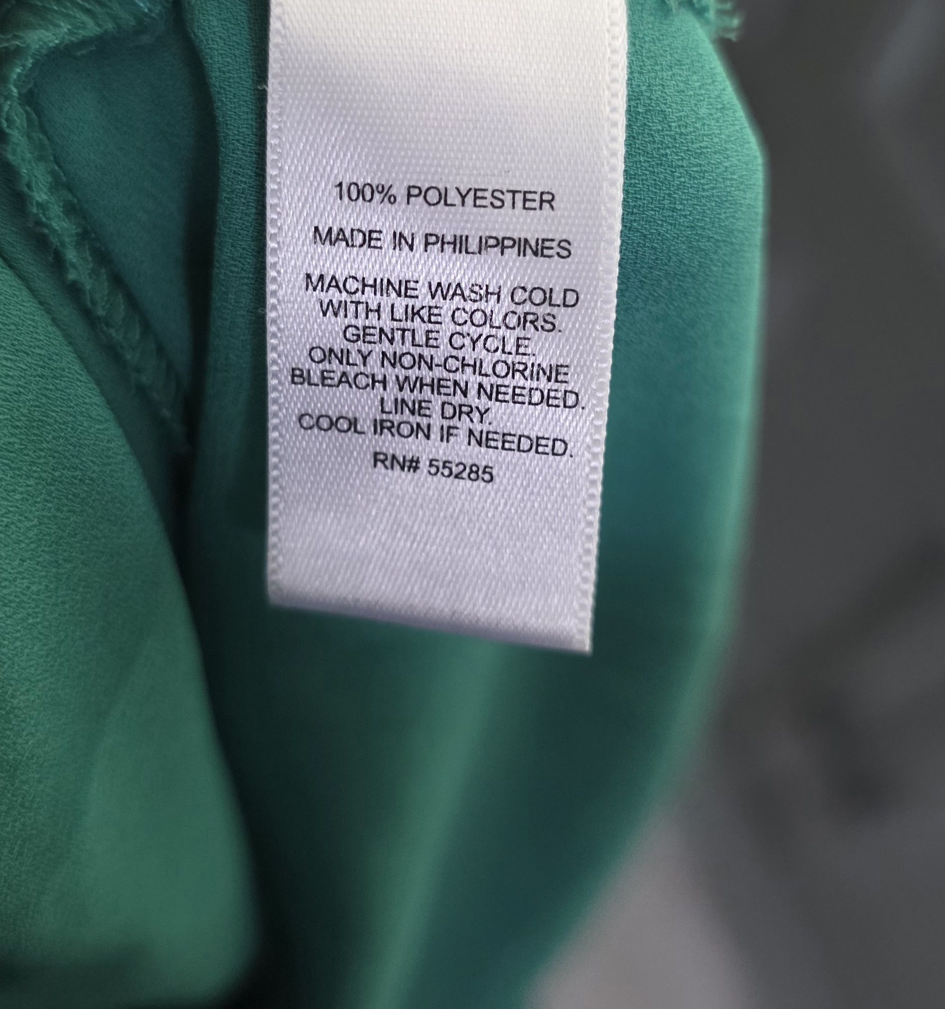 Express Express Petite Green Portofino Button Shirt Blouse XS TP Size XS / US 0-2 / IT 36-38 - 3 Thumbnail