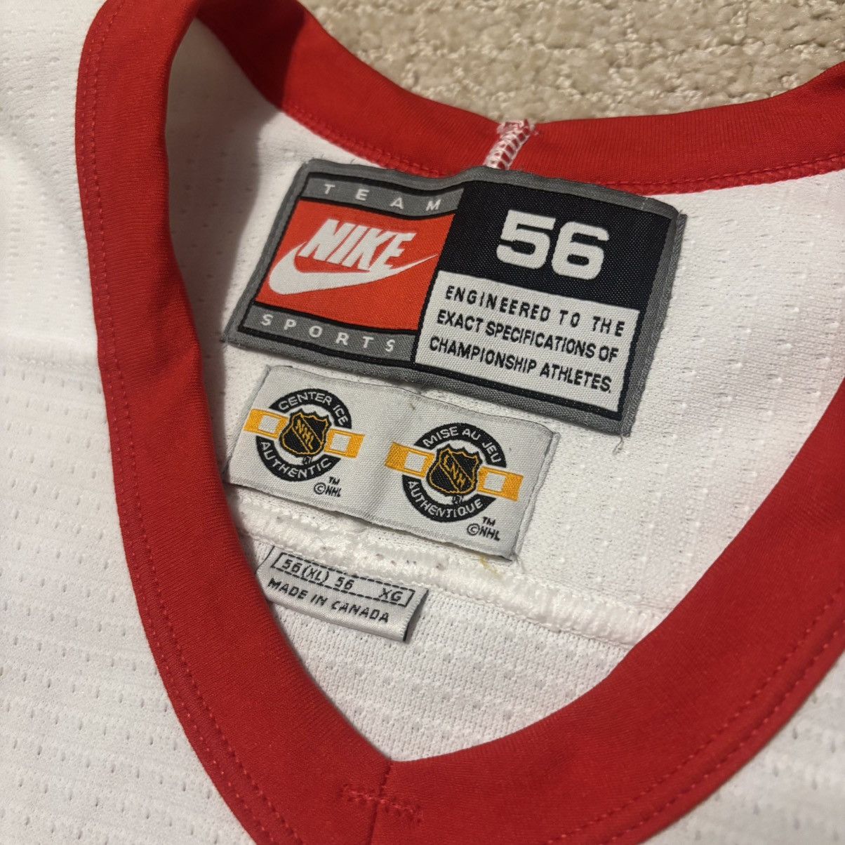Nike Vintage 90’s Steve Yzerman Nike Detroit Red Wings Jersey Size US XL / EU 56 / 4 - 2 Thumbnail
