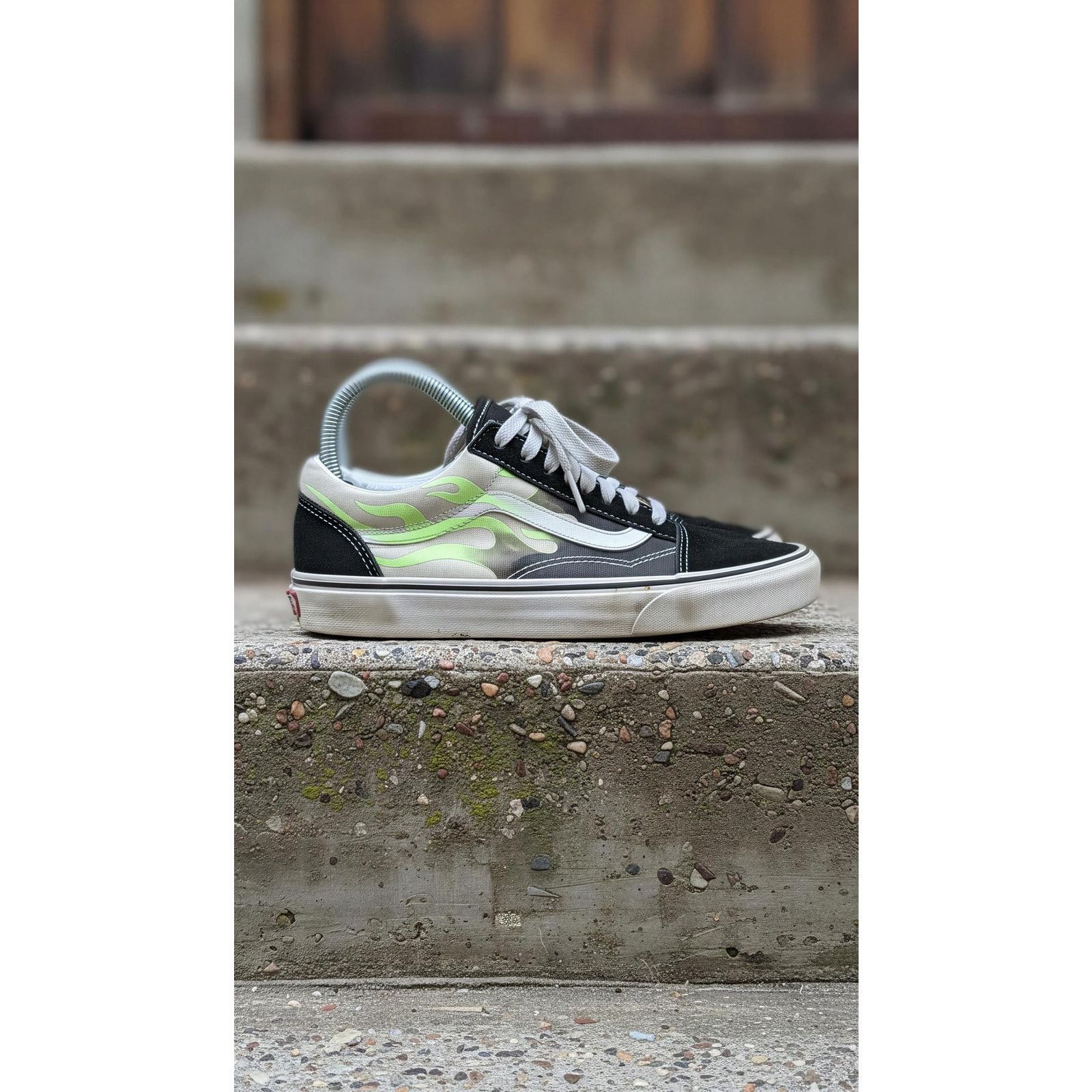 Vans Vans Old Skool Skate Shoes Men's 5.5 / Women's 7 Black Size US 5.5 / EU 38 - 1 Thumbnail