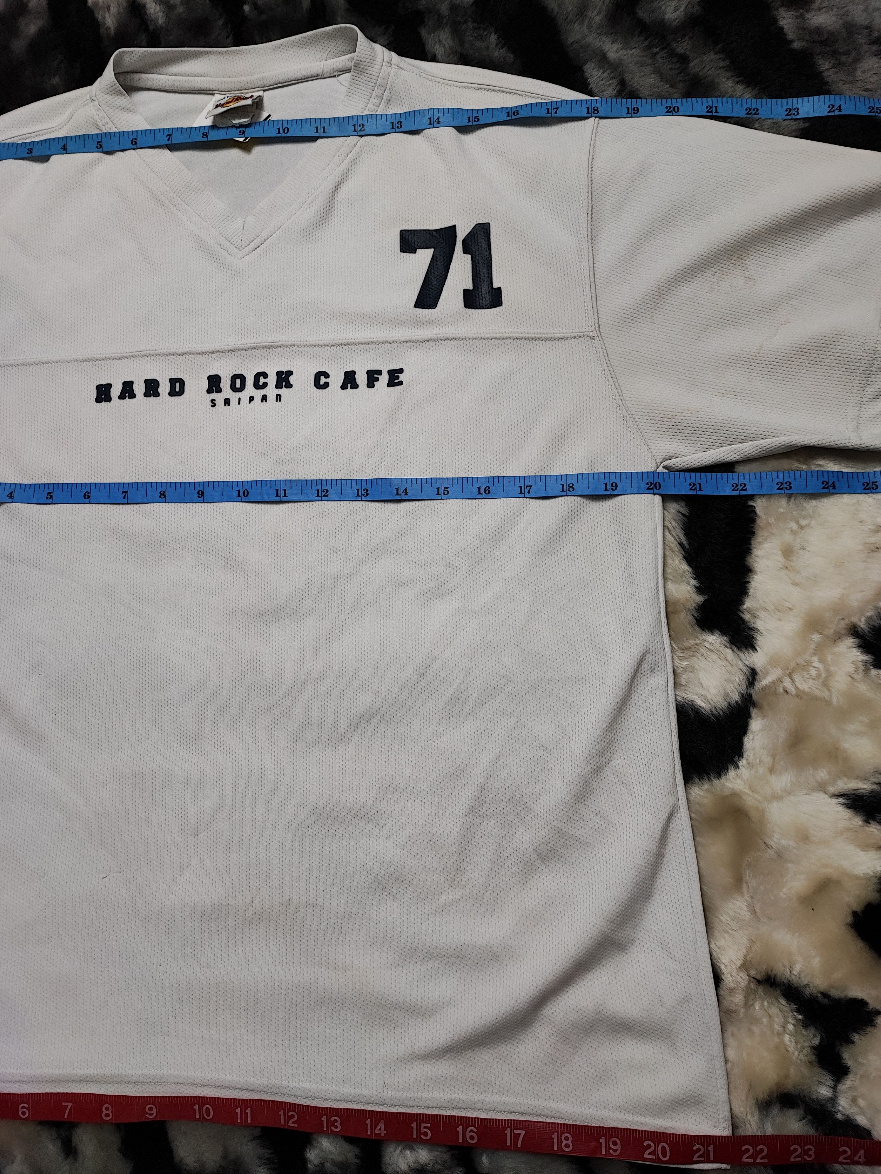 Hard Rock Cafe VINTAGE HARD ROCK CAFE SAIPAN JERSEY Size US M / EU 48-50 / 2 - 9 Thumbnail