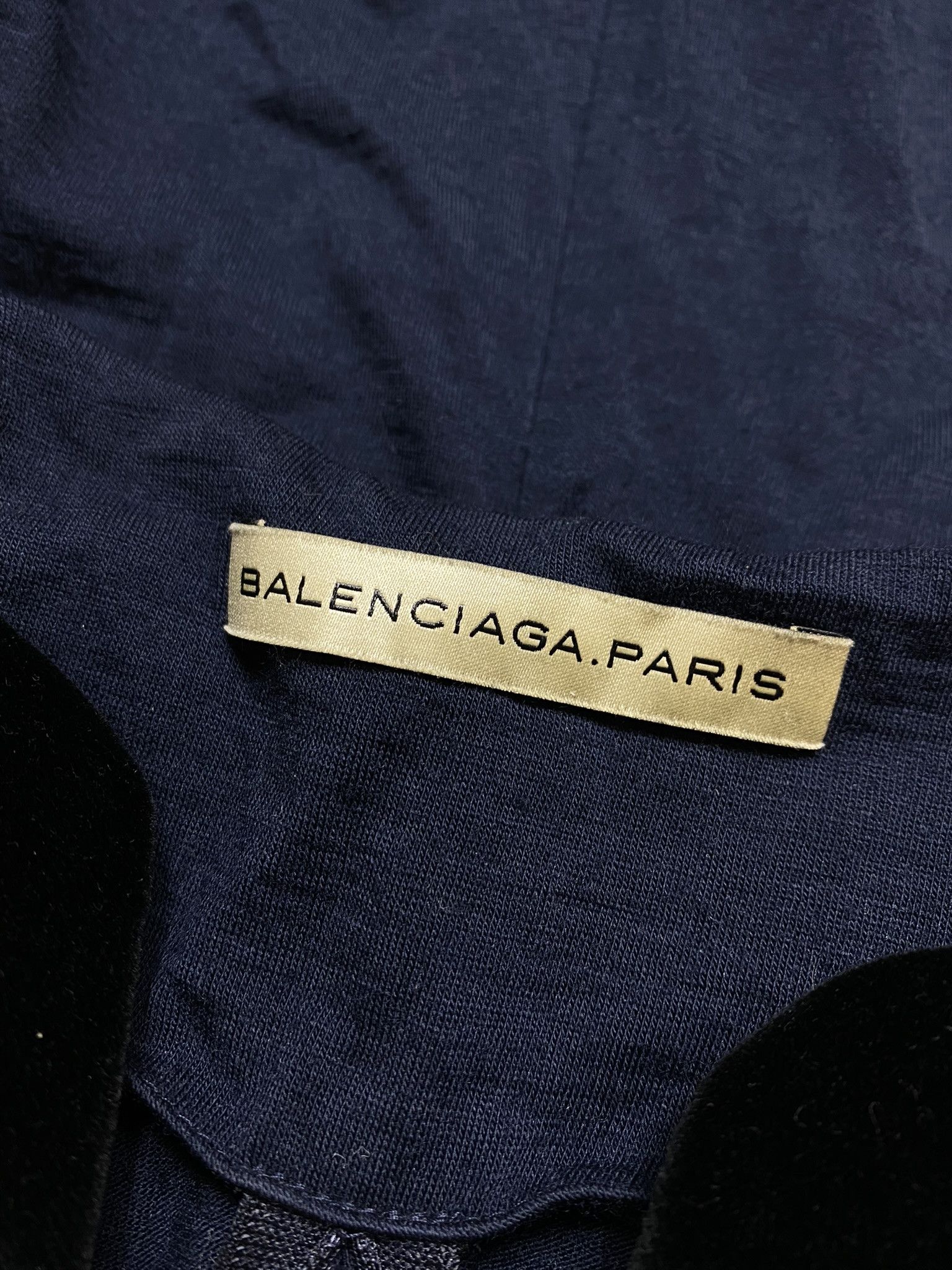 Balenciaga × Designer Balenciaga wool black luxury premium rare top tee designer Size S / US 4 / IT 40 - 2 Thumbnail