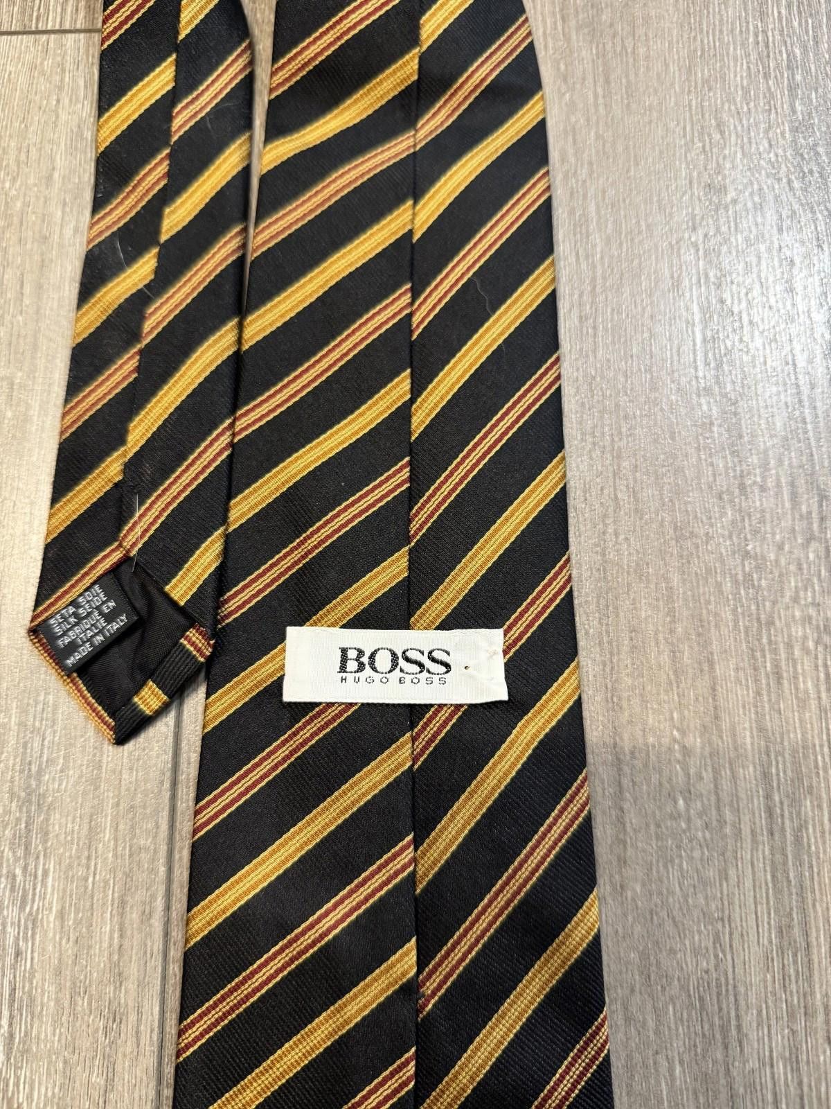 Hugo Boss VTG HUGO BOSS Striped Men's Necktie 100% Silk 55" Size ONE SIZE - 5 Thumbnail